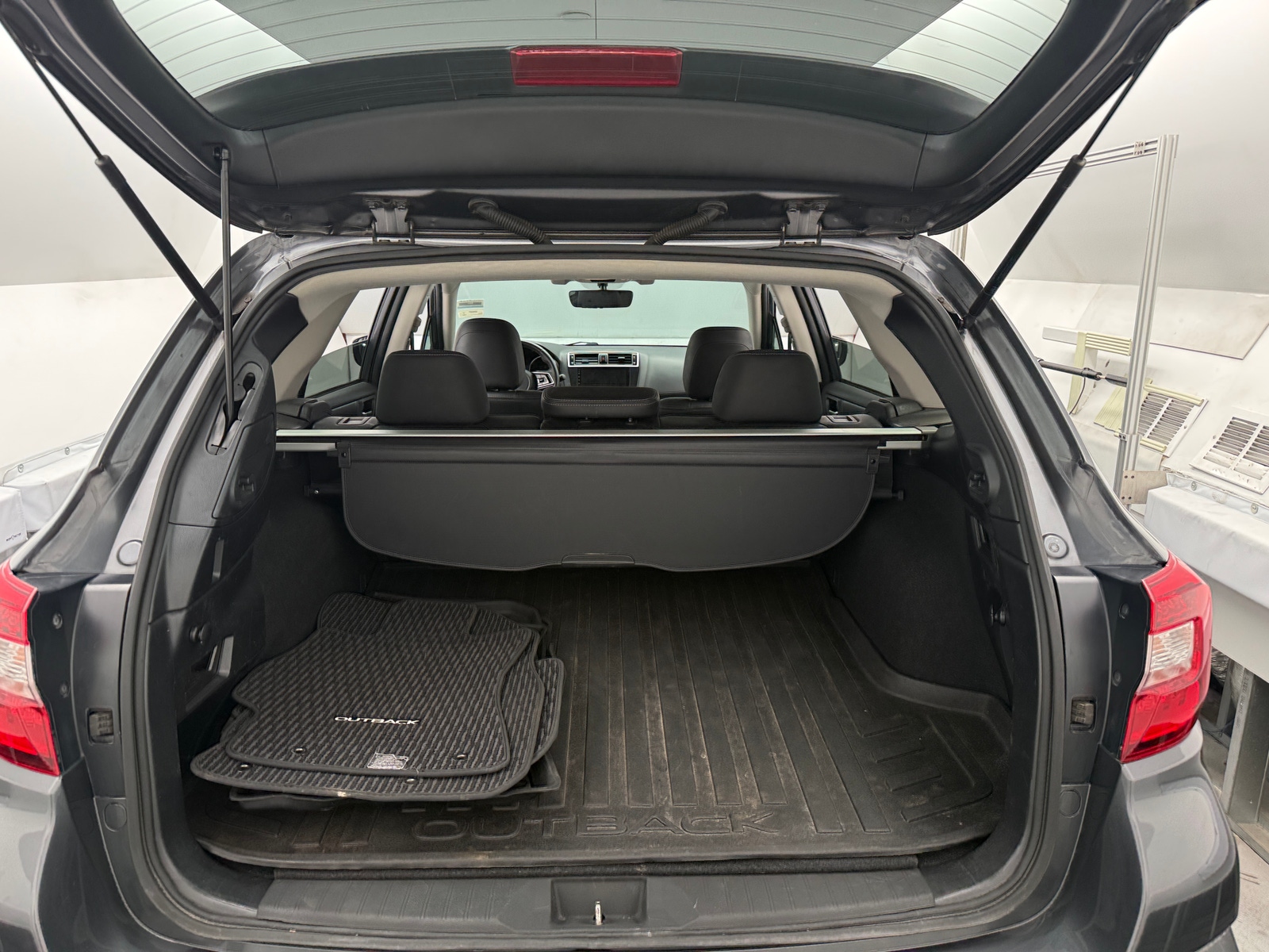 Thumbnail: 2018 Subaru Outback - 6