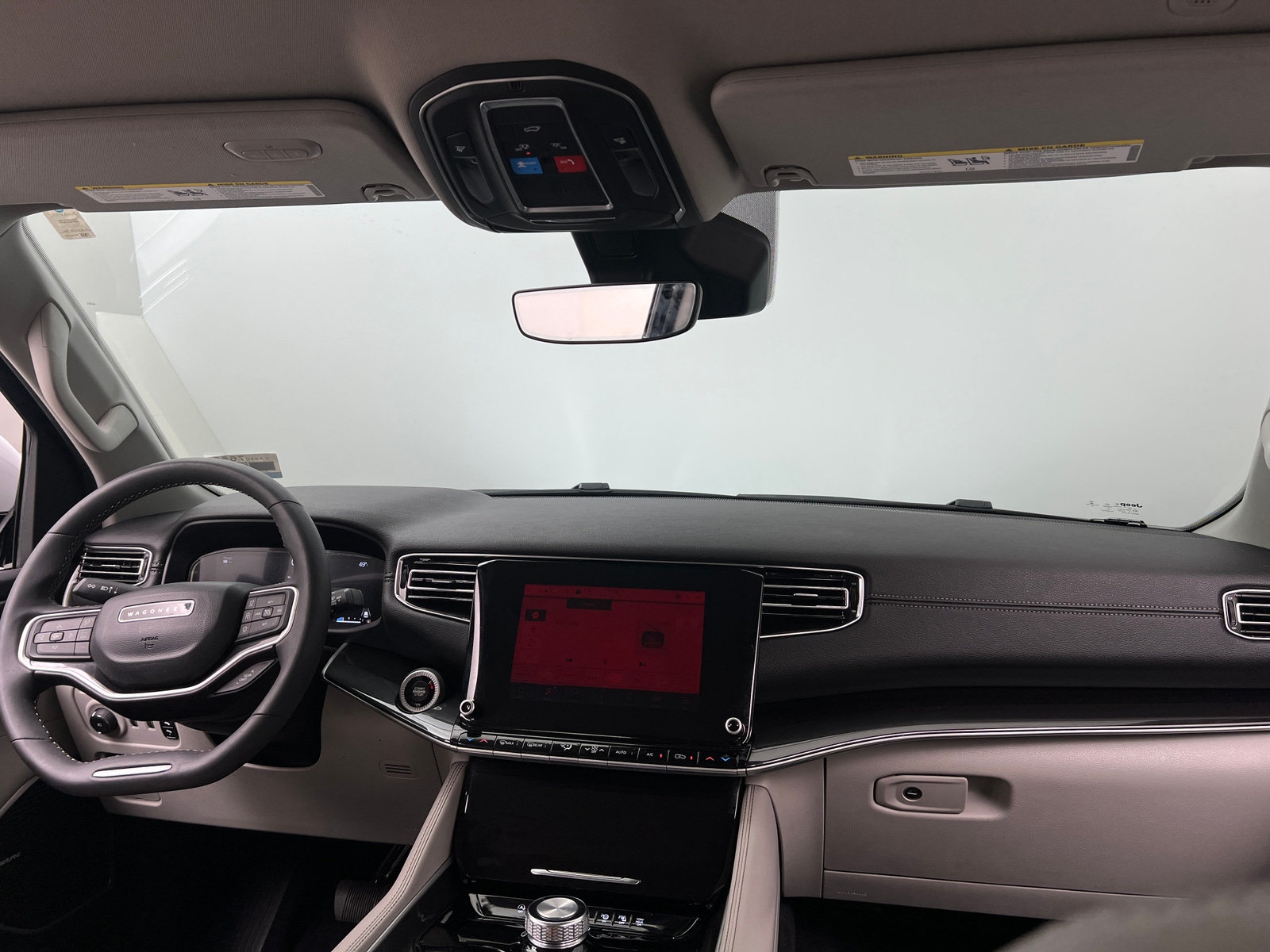 Thumbnail: 2022 Jeep Wagoneer - 2