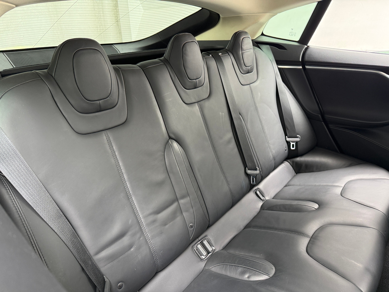 Thumbnail: 2014 Tesla Model S - 5