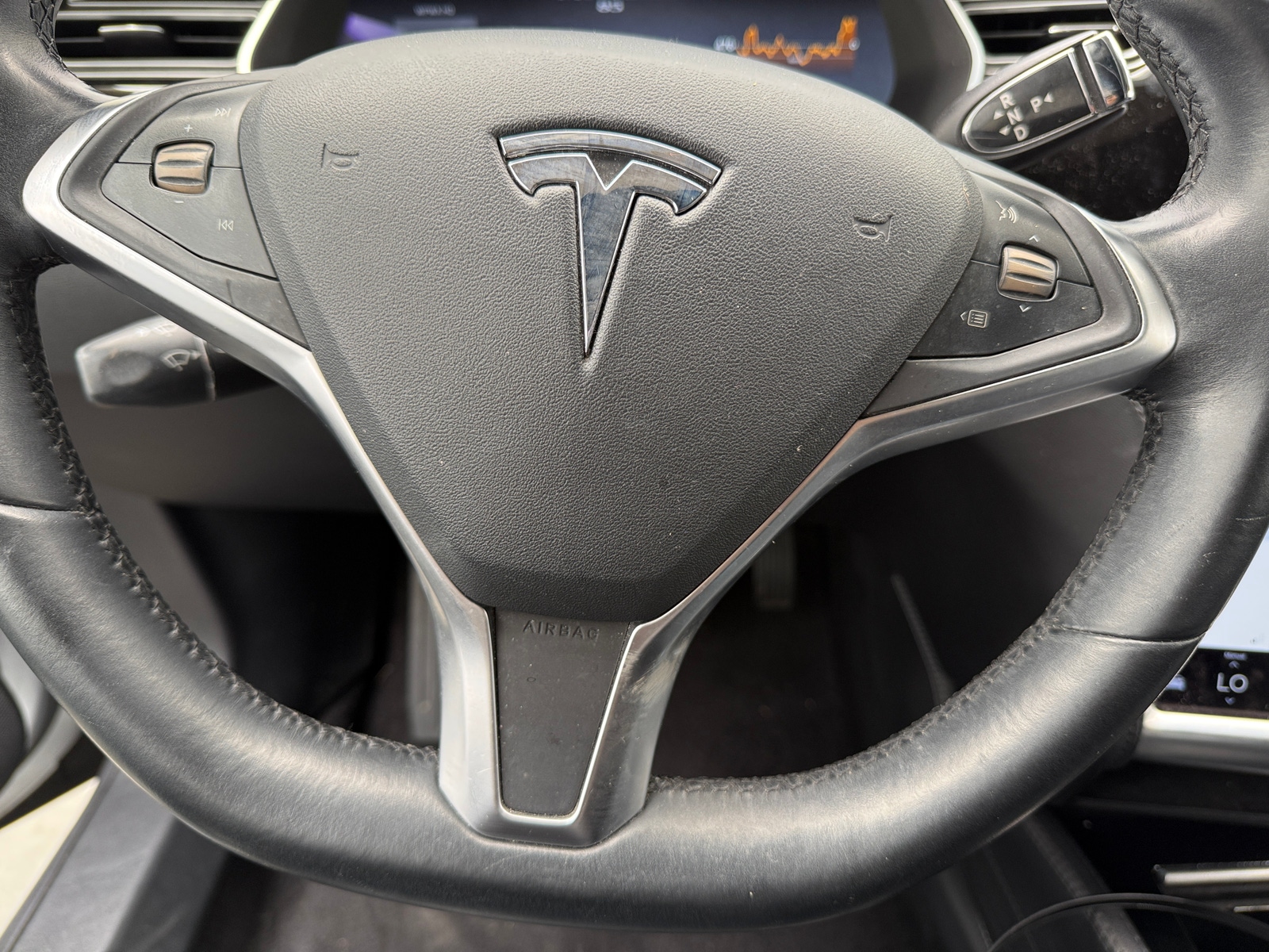 Thumbnail: 2014 Tesla Model S - 4