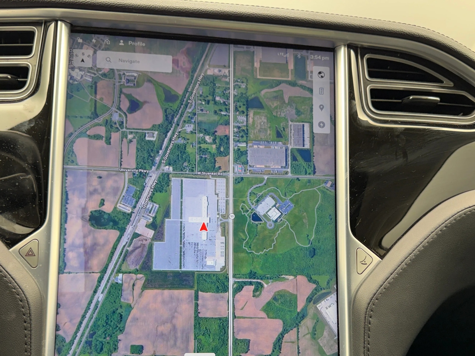 Thumbnail: 2014 Tesla Model S - 3