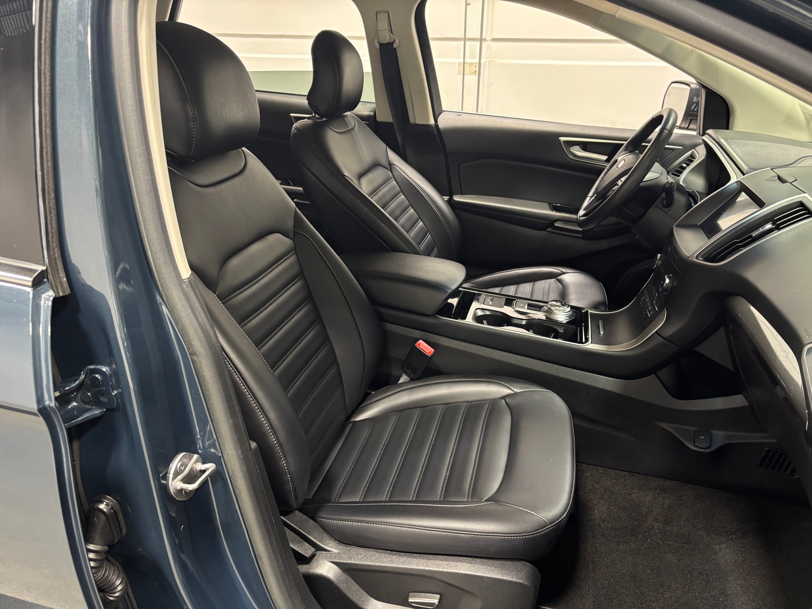 Thumbnail: 2019 Ford Edge - 2