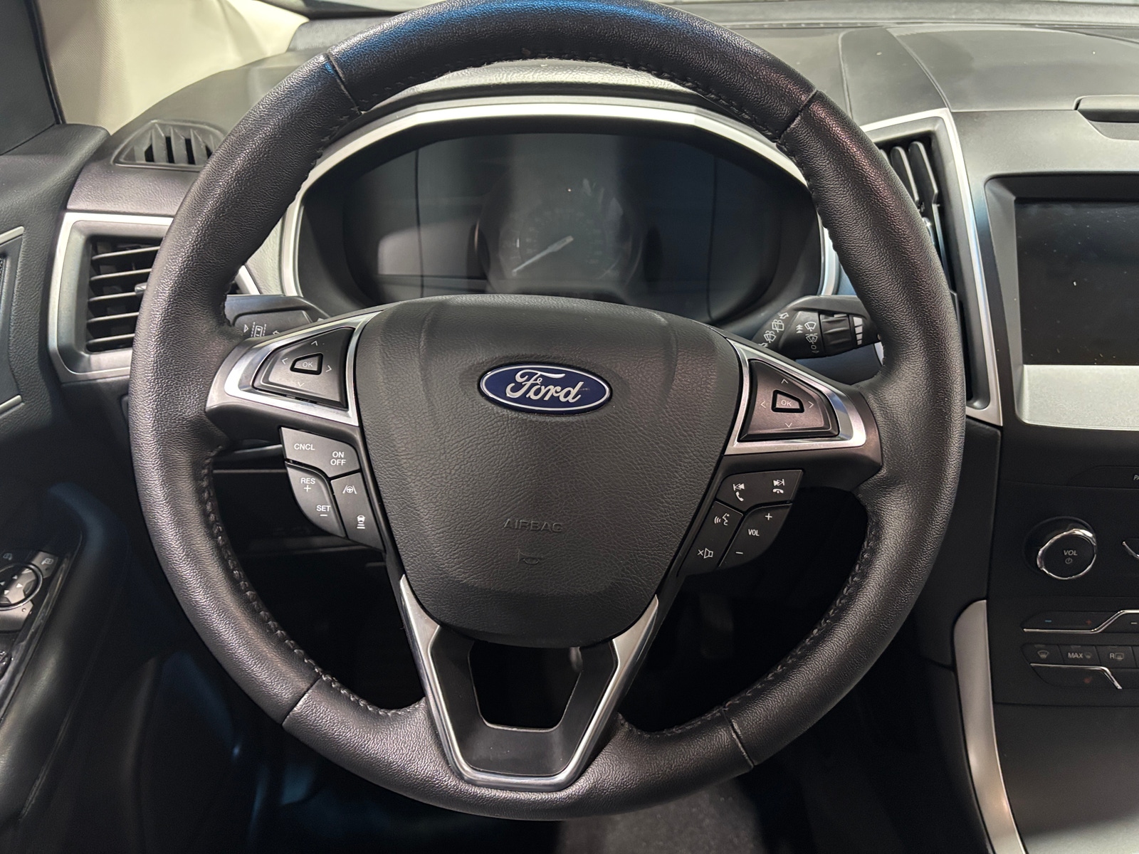 Thumbnail: 2019 Ford Edge - 5