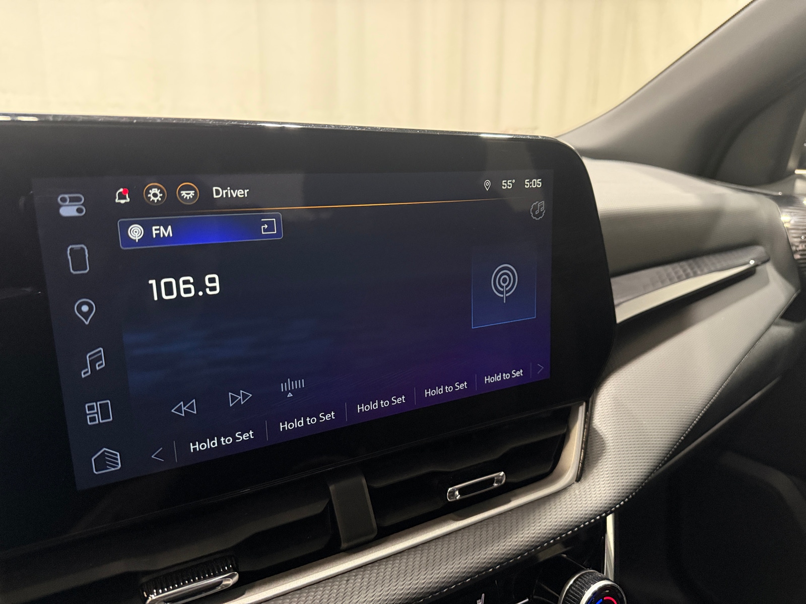 Thumbnail: 2025 Chevrolet Equinox - 4