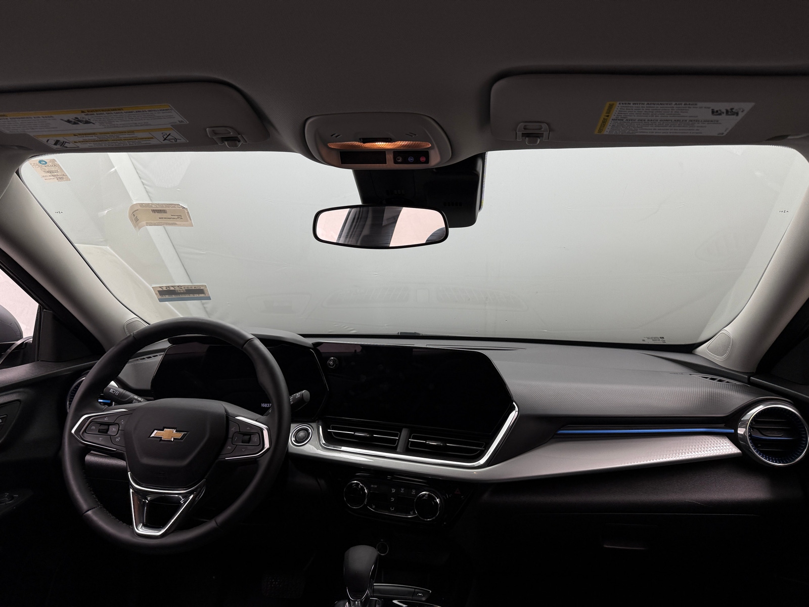 Thumbnail: 2025 Chevrolet Trax - 3