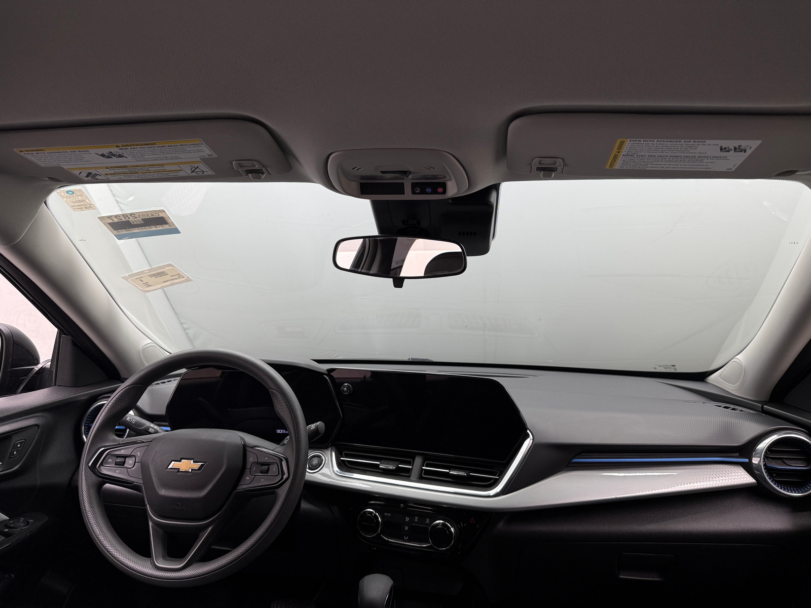 Thumbnail: 2025 Chevrolet Trax - 3