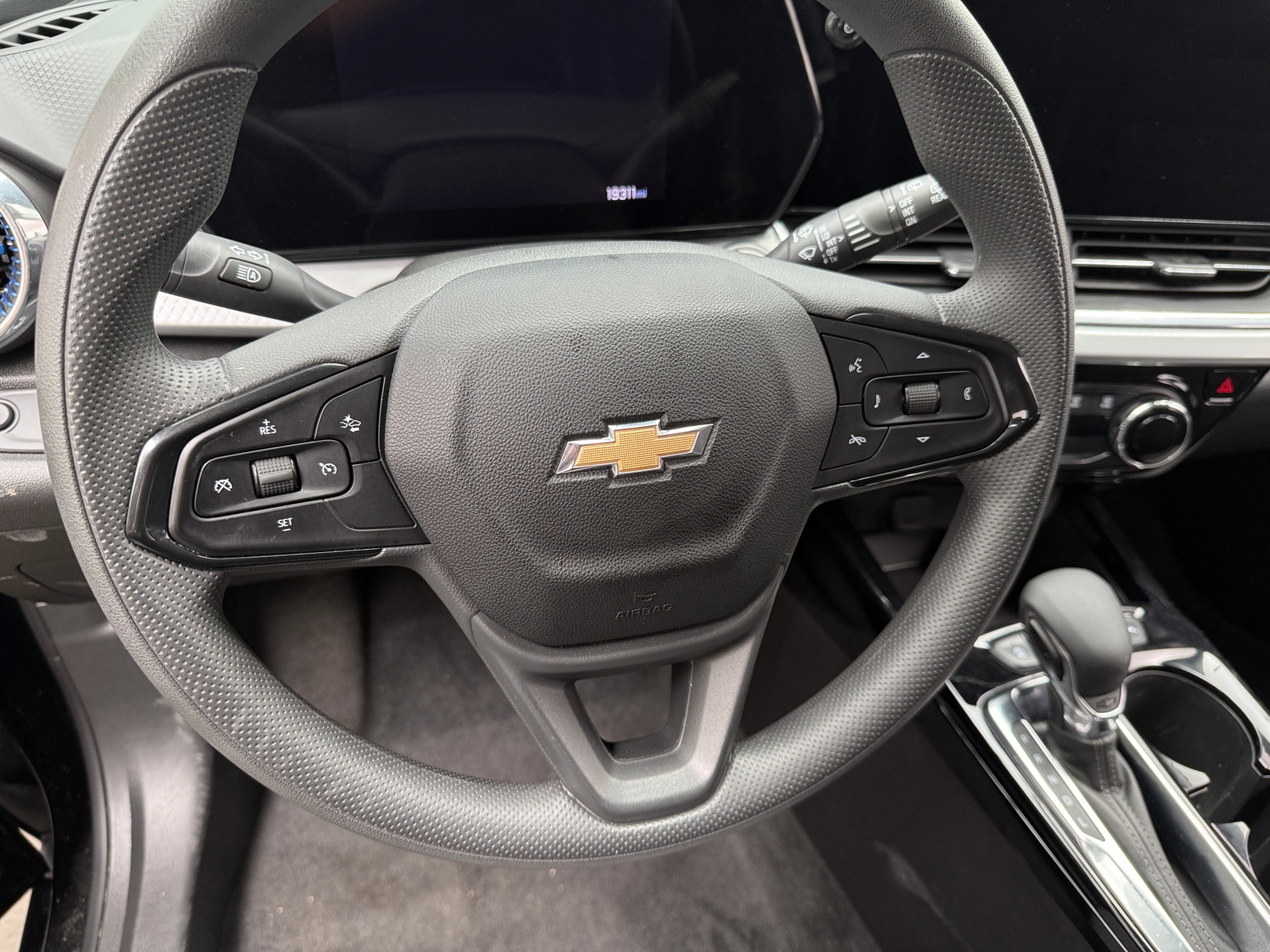 Thumbnail: 2025 Chevrolet Trax - 5