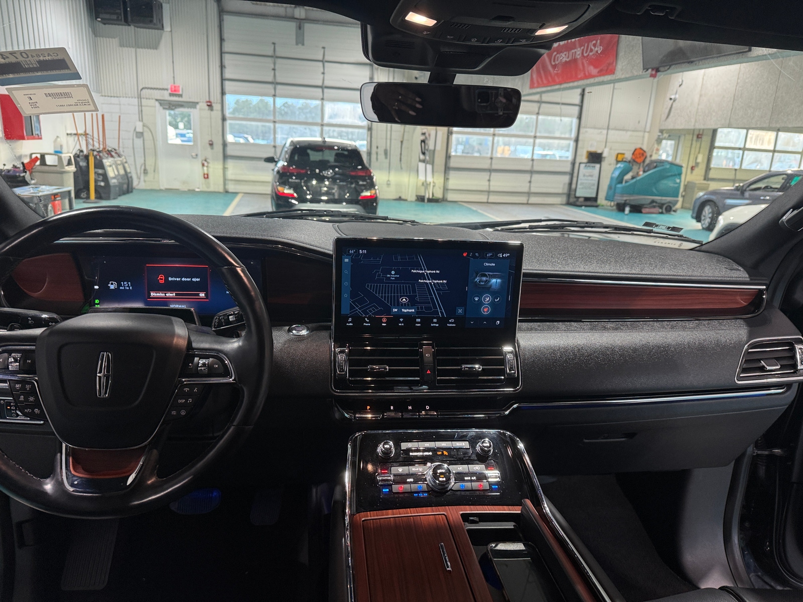 Thumbnail: 2024 Lincoln Navigator - 2