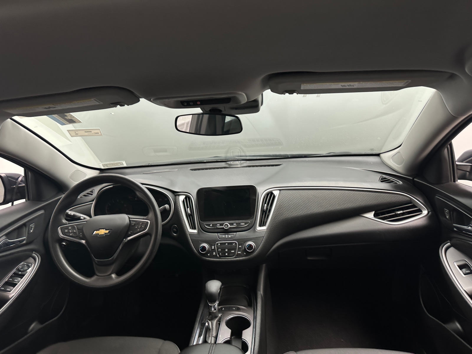 Thumbnail: 2023 Chevrolet Malibu - 3