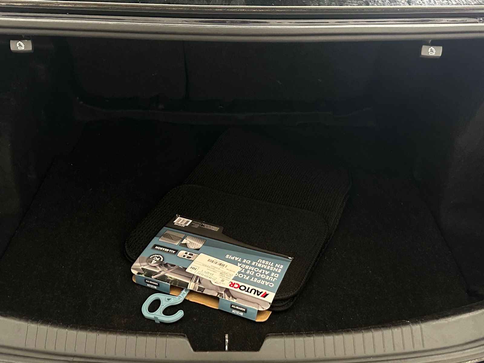 Thumbnail: 2023 Chevrolet Malibu - 7