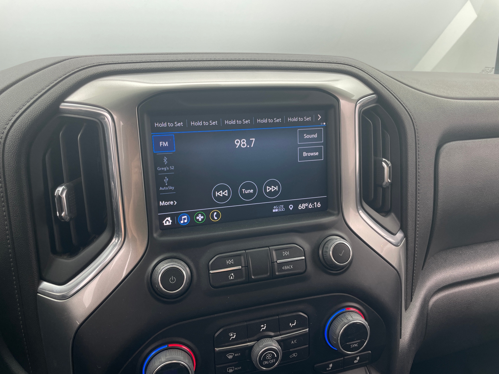 Thumbnail: 2023 Chevrolet Silverado 2500 - 4