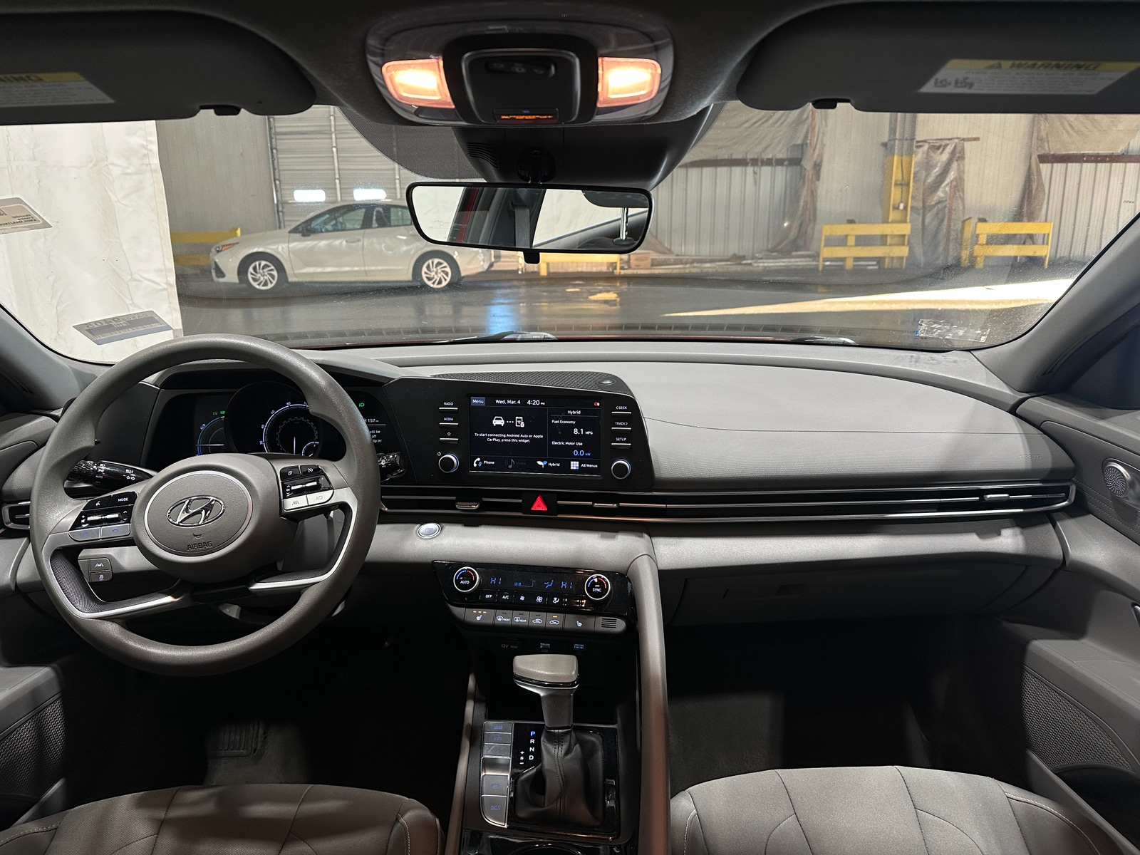 Thumbnail: 2022 Hyundai Elantra - 3