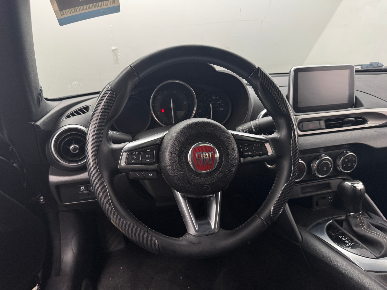 Thumbnail: 2017 Fiat 124 Spider - 5