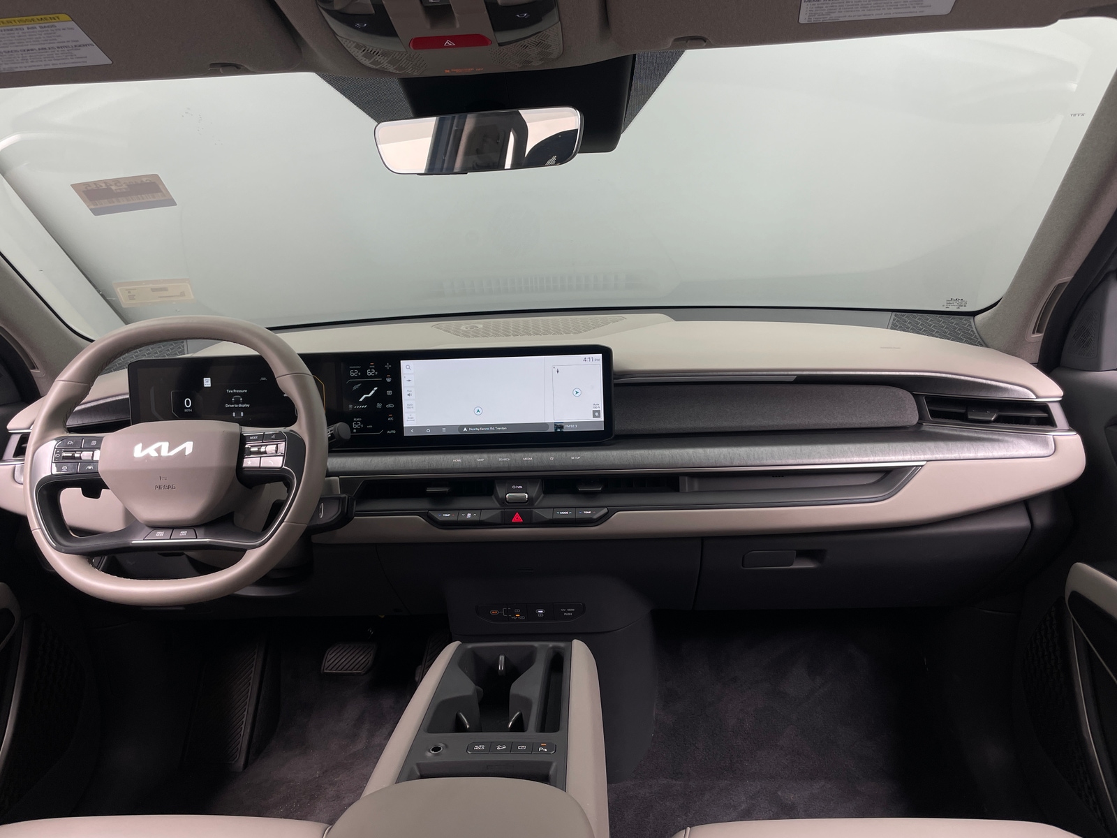 Thumbnail: 2024 Kia EV9 - 3