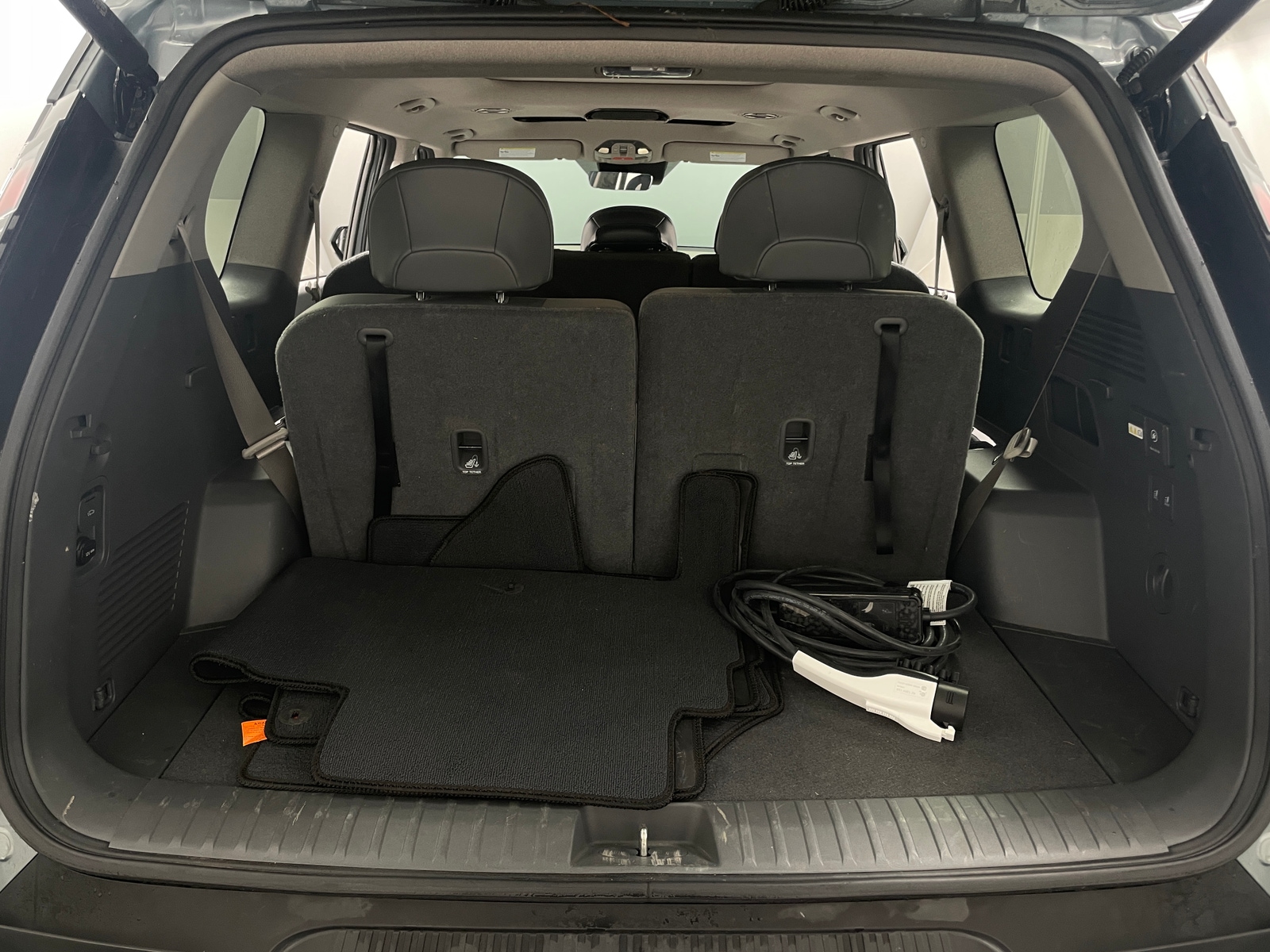 Thumbnail: 2024 Kia EV9 - 7