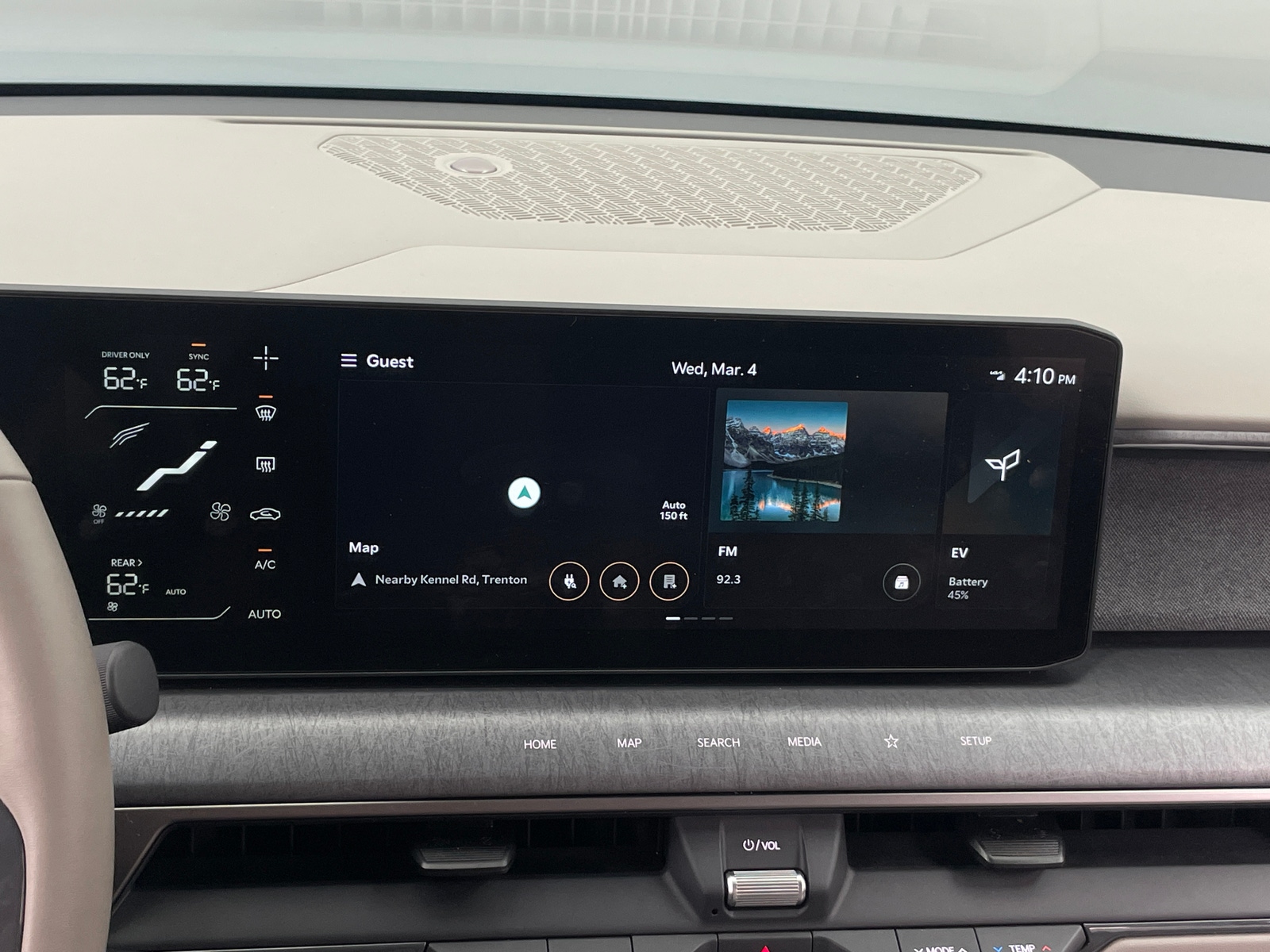 Thumbnail: 2024 Kia EV9 - 4