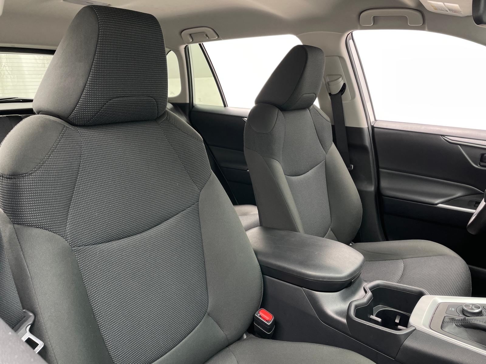 Thumbnail: 2025 Toyota RAV4 - 2