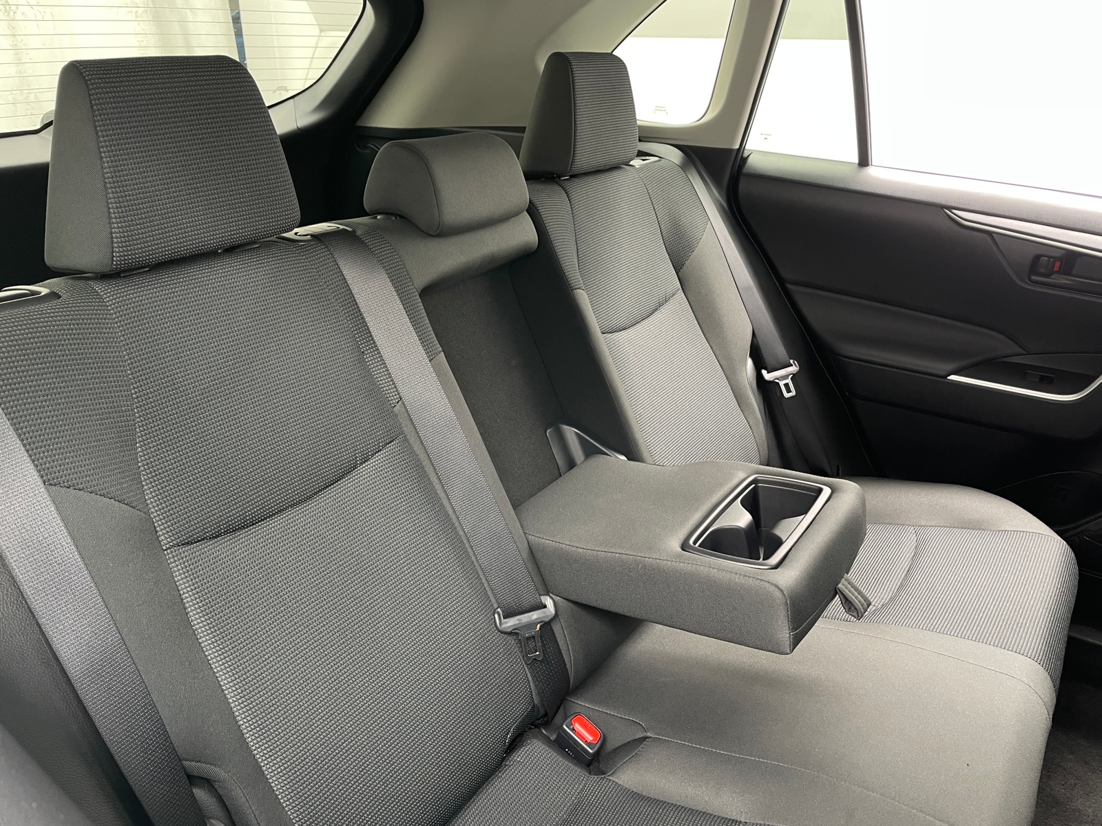 Thumbnail: 2025 Toyota RAV4 - 6