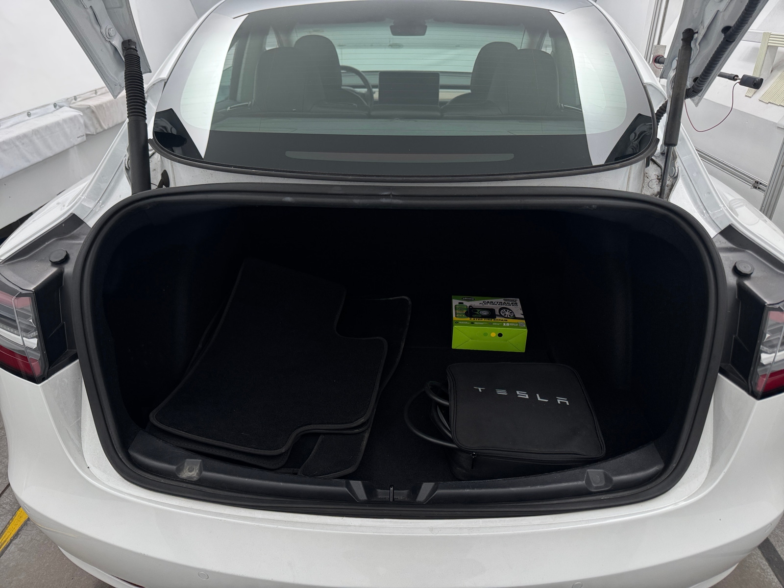 Thumbnail: 2022 Tesla Model 3 - 6