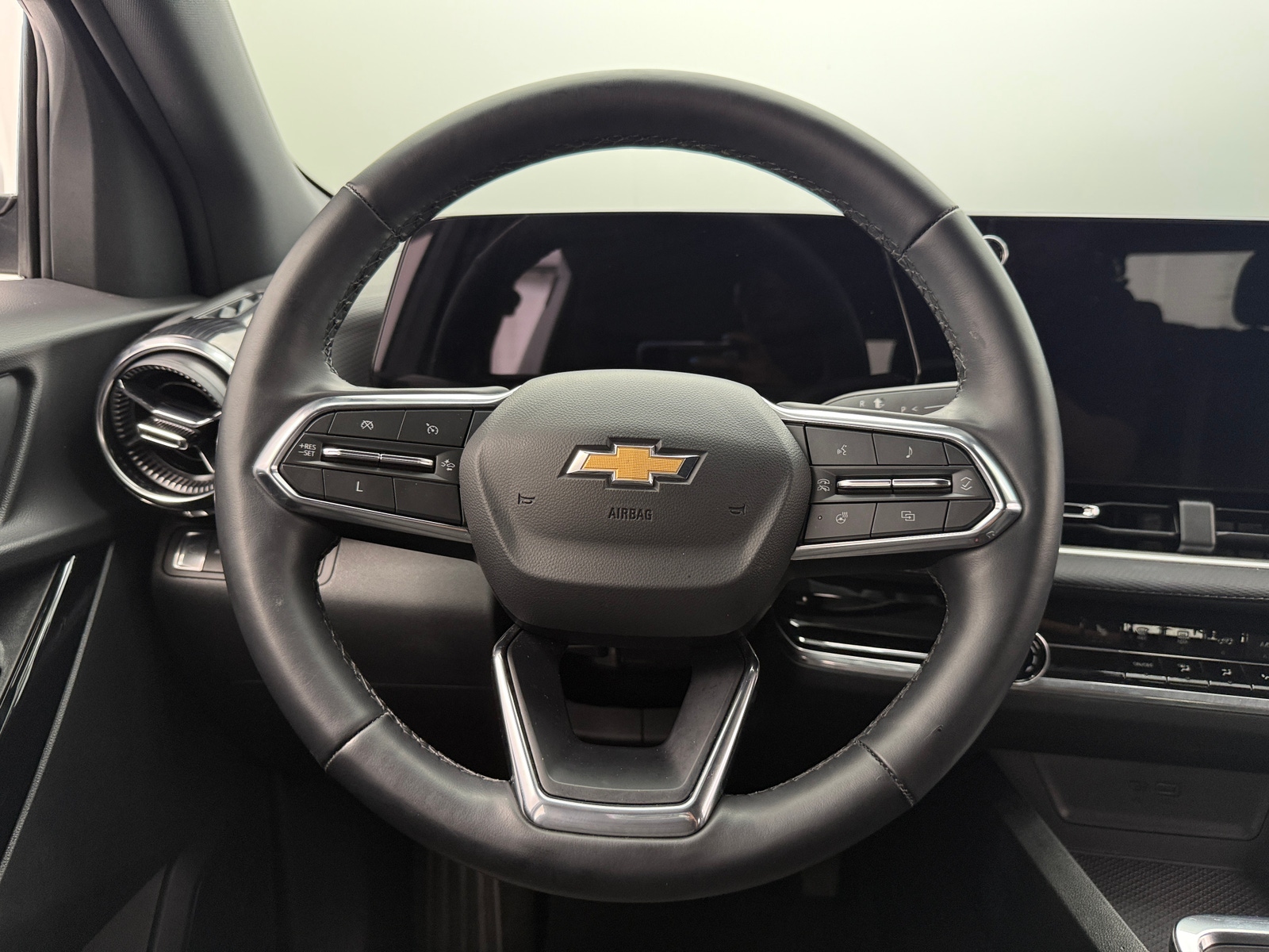 Thumbnail: 2025 Chevrolet Equinox - 5