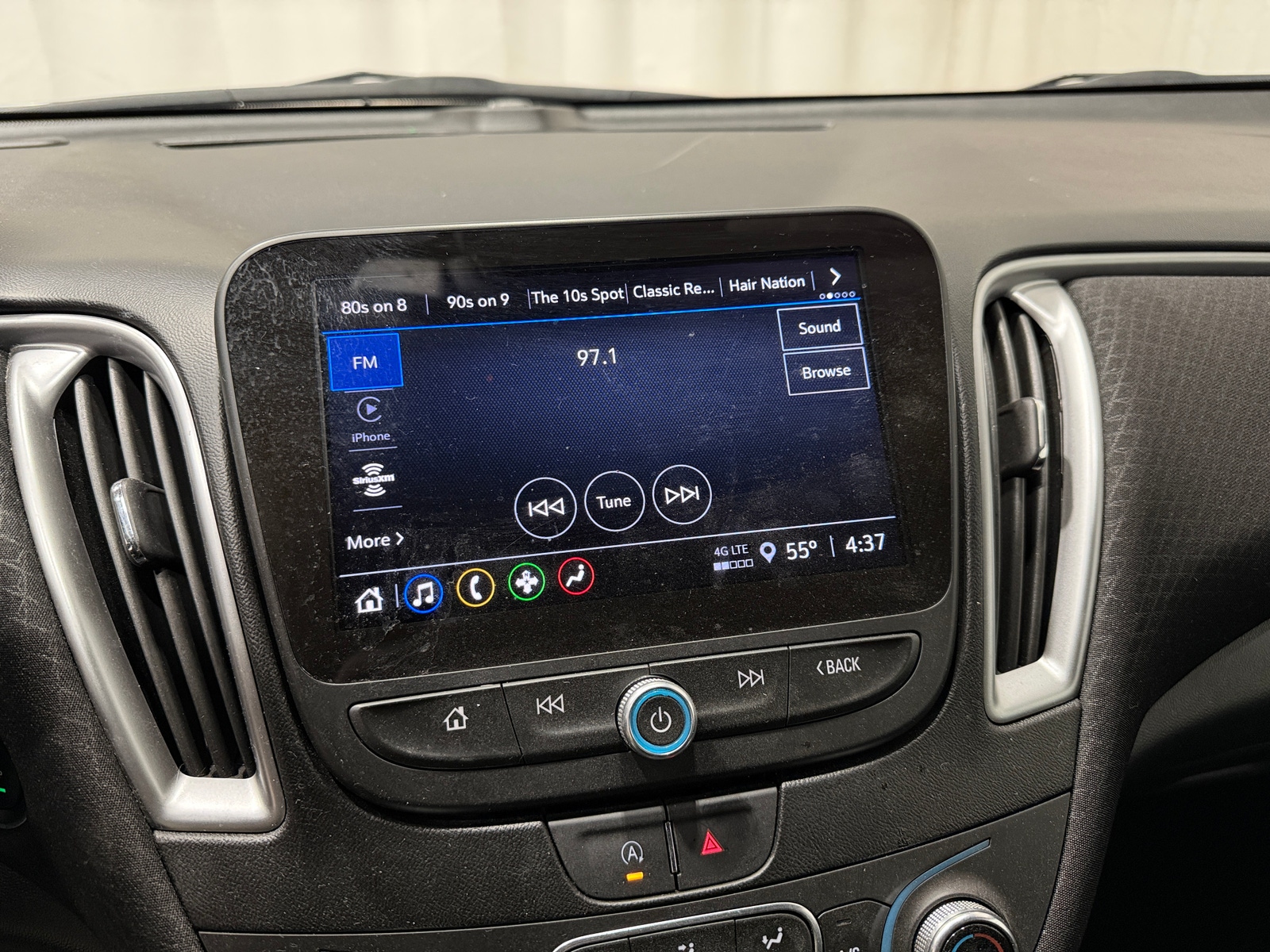 Thumbnail: 2024 Chevrolet Malibu - 4