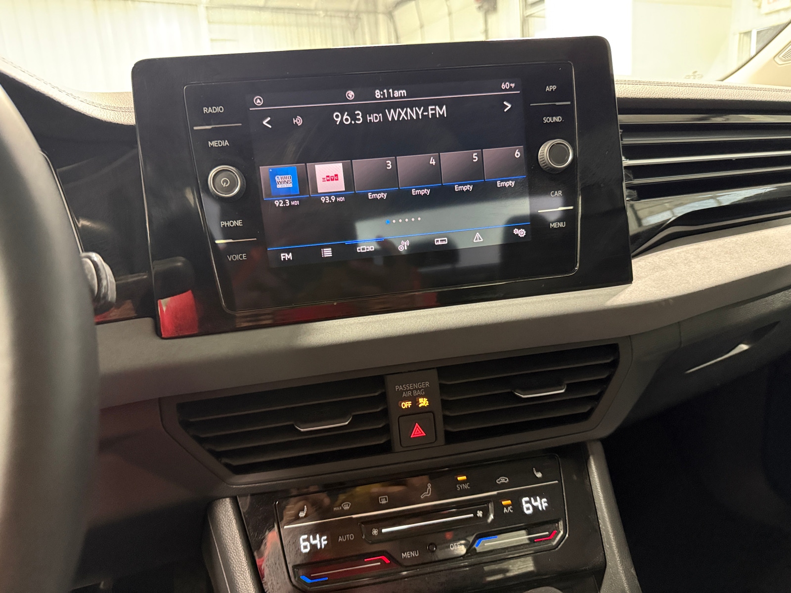 Thumbnail: 2025 Volkswagen Jetta - 3