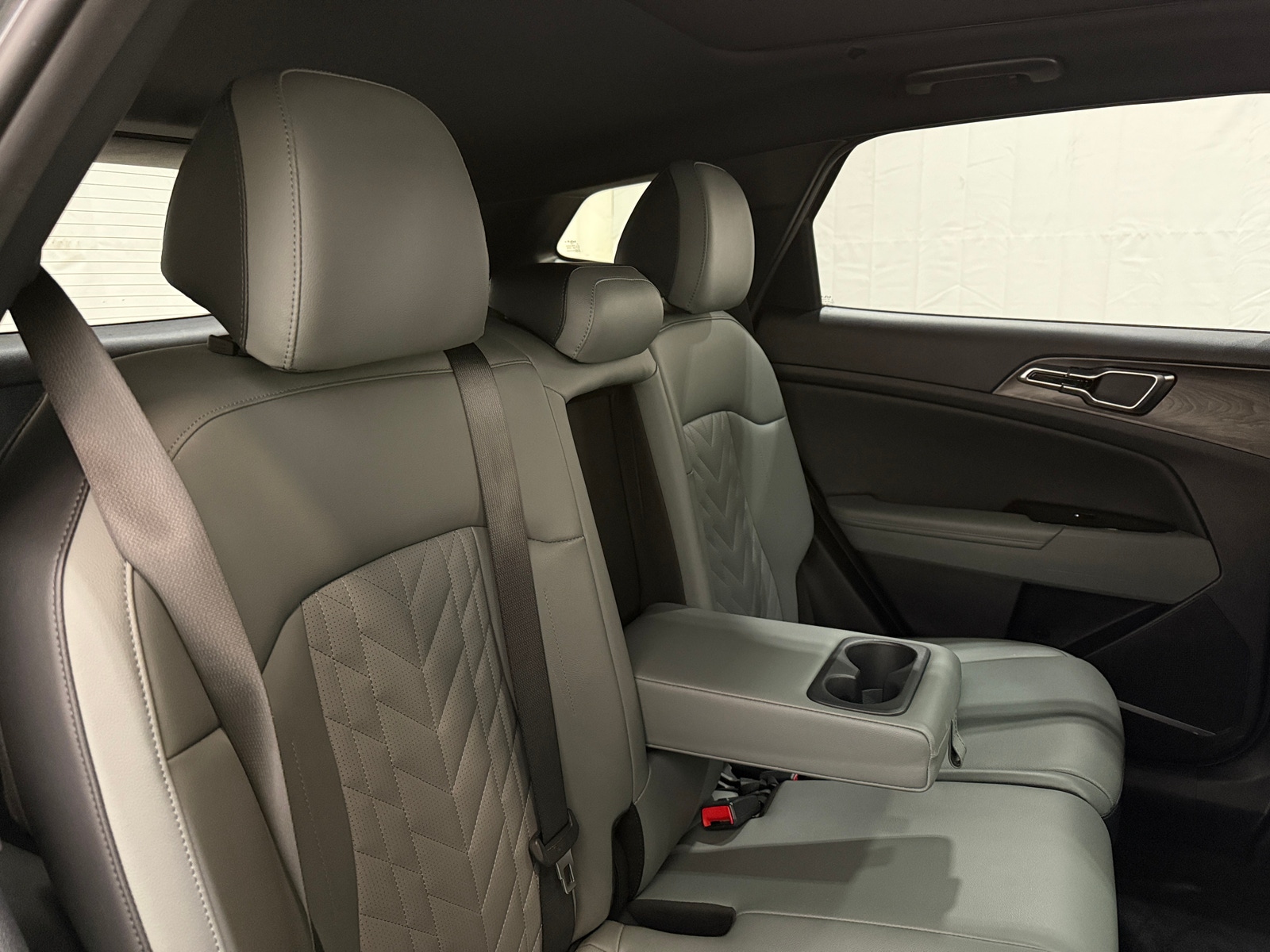 Thumbnail: 2023 Kia Sportage - 5