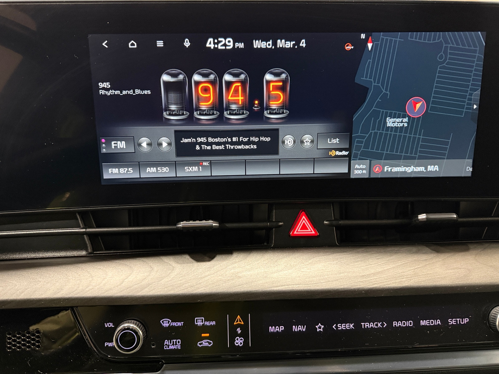 Thumbnail: 2023 Kia Sportage - 3