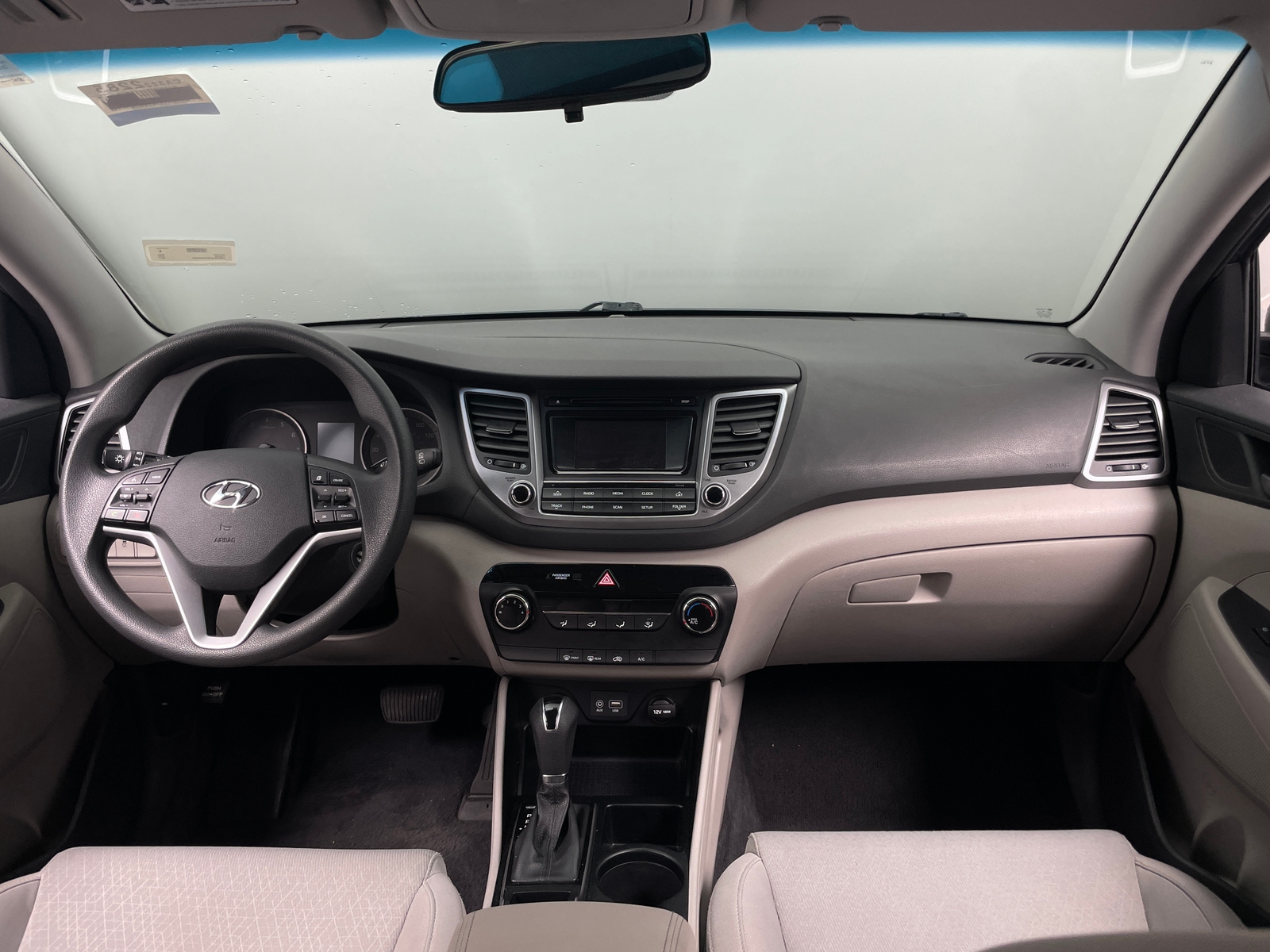 Thumbnail: 2017 Hyundai Tucson - 3