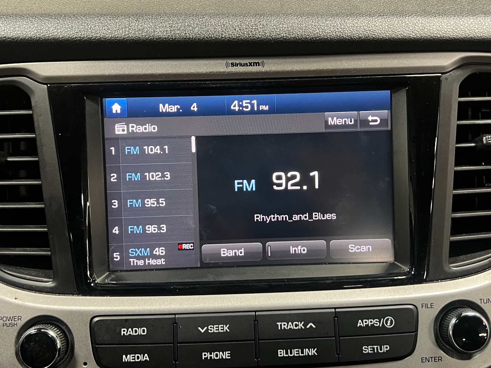 Thumbnail: 2019 Hyundai Accent - 4