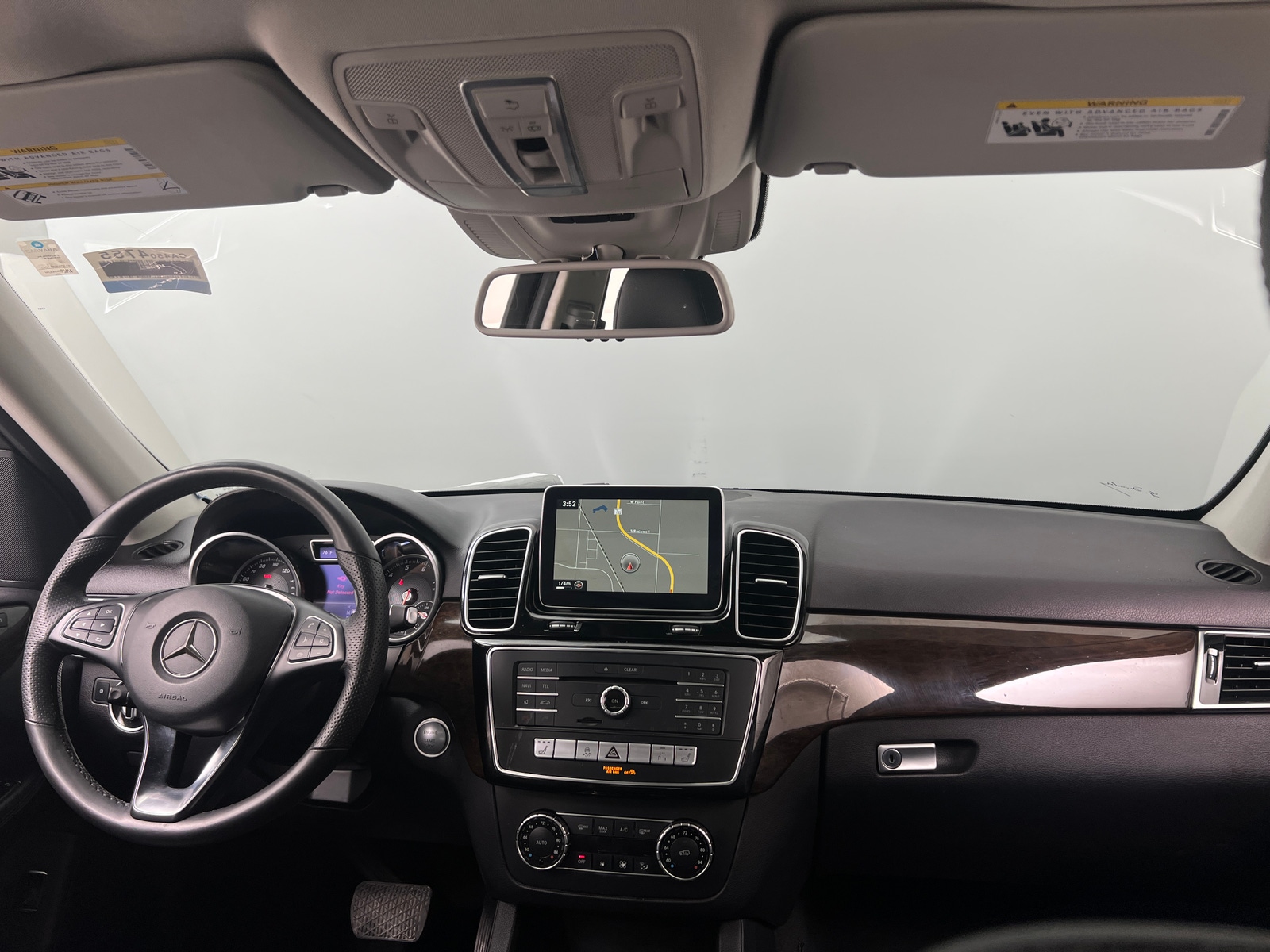 Thumbnail: 2016 Mercedes-Benz GLE - 2