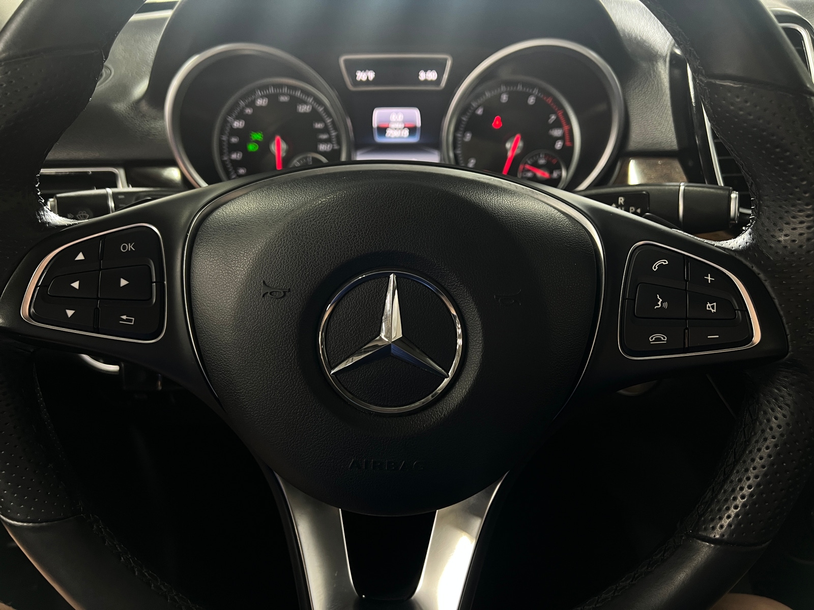 Thumbnail: 2016 Mercedes-Benz GLE - 4