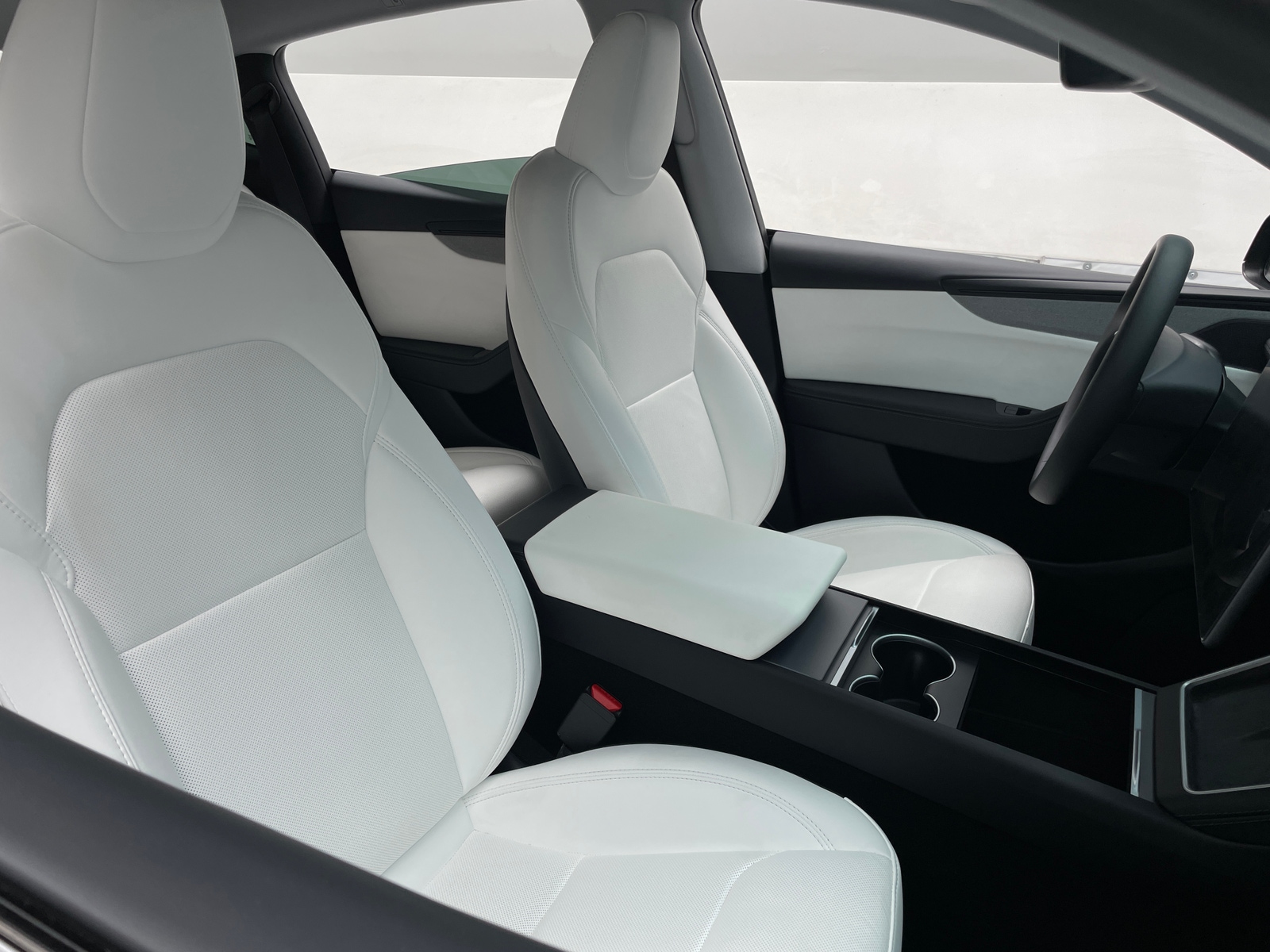 Thumbnail: 2026 Tesla Model Y - 2