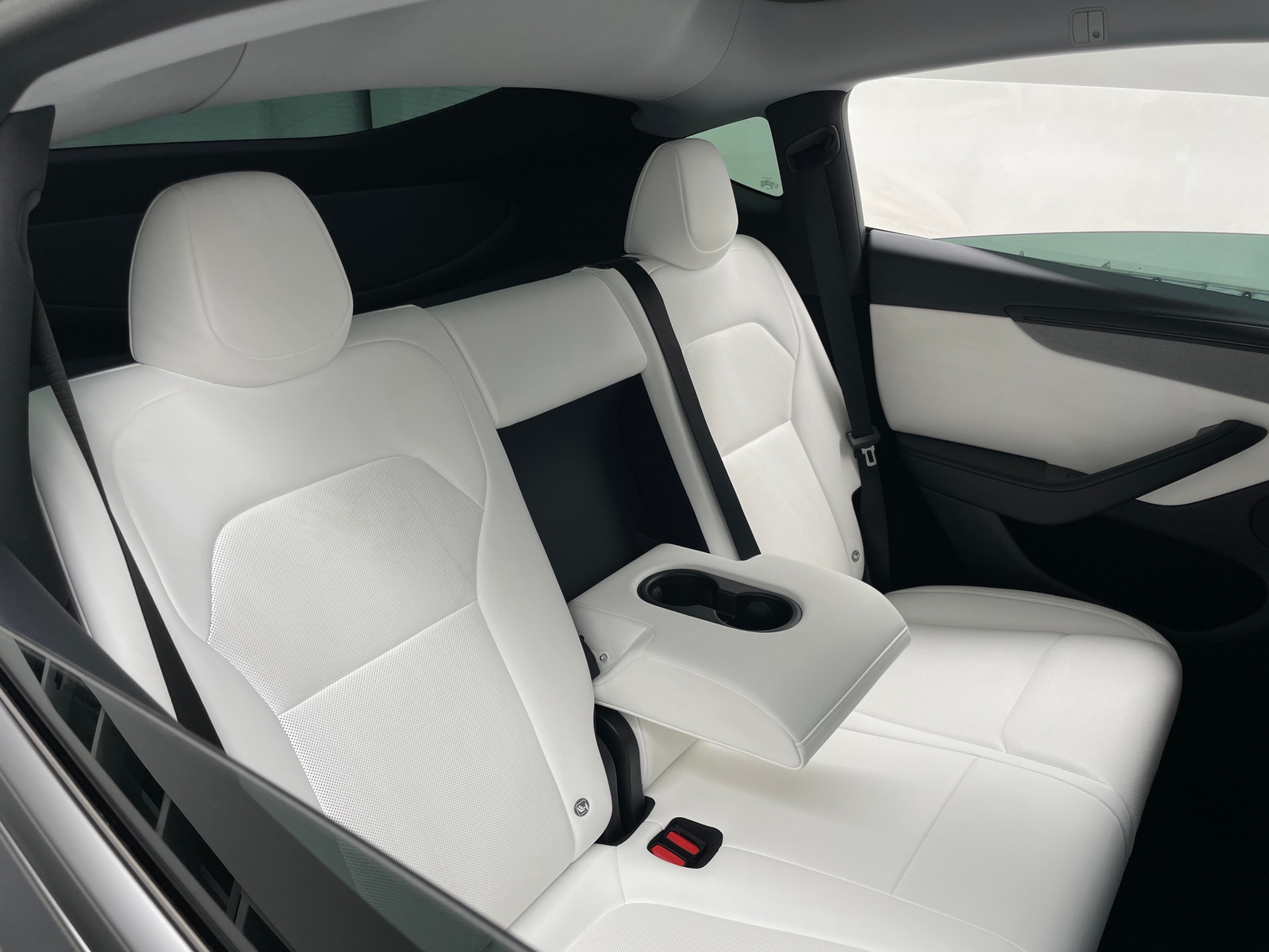 Thumbnail: 2026 Tesla Model Y - 6