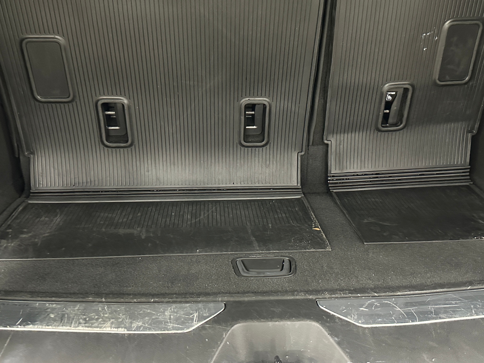 Thumbnail: 2022 Cadillac Escalade - 6