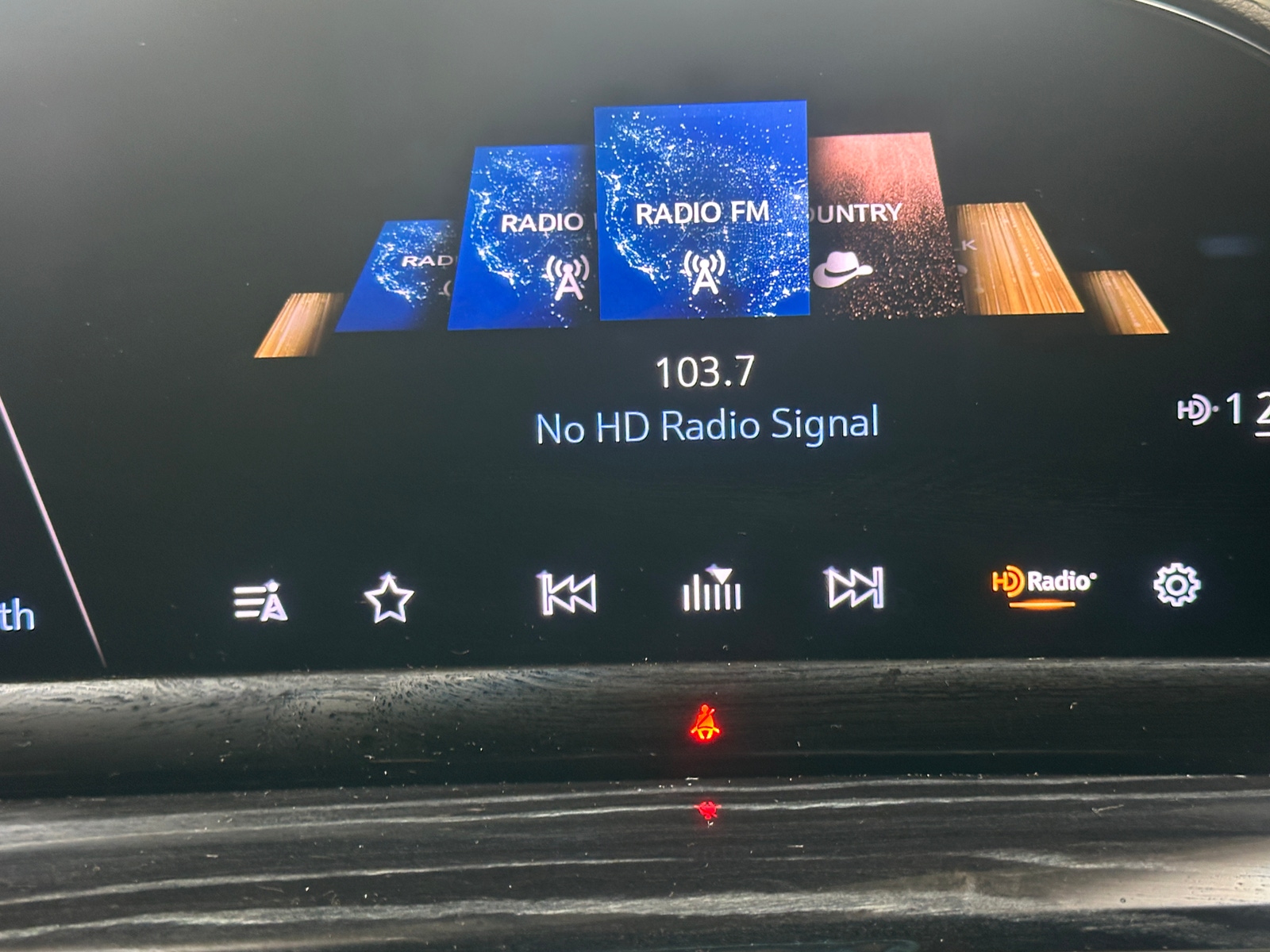 Thumbnail: 2022 Cadillac Escalade - 3