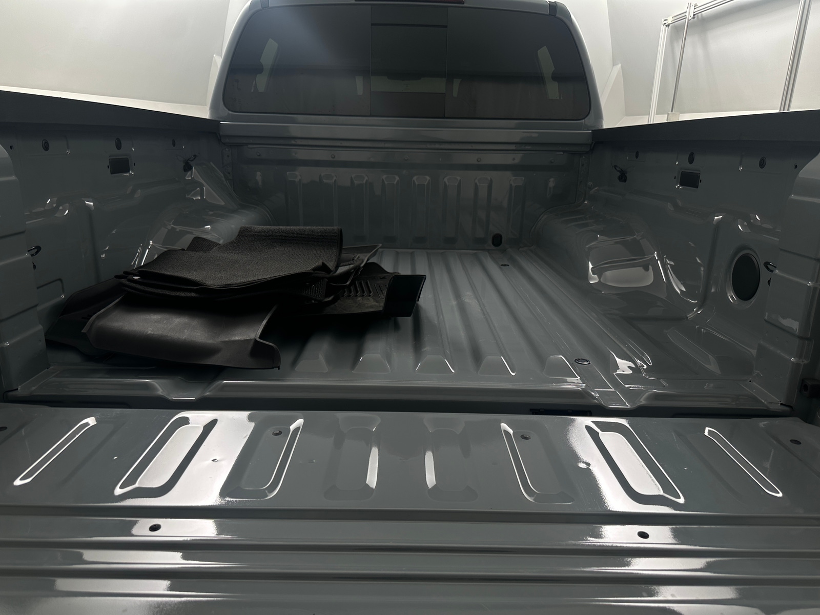 Thumbnail: 2024 Nissan Frontier - 7