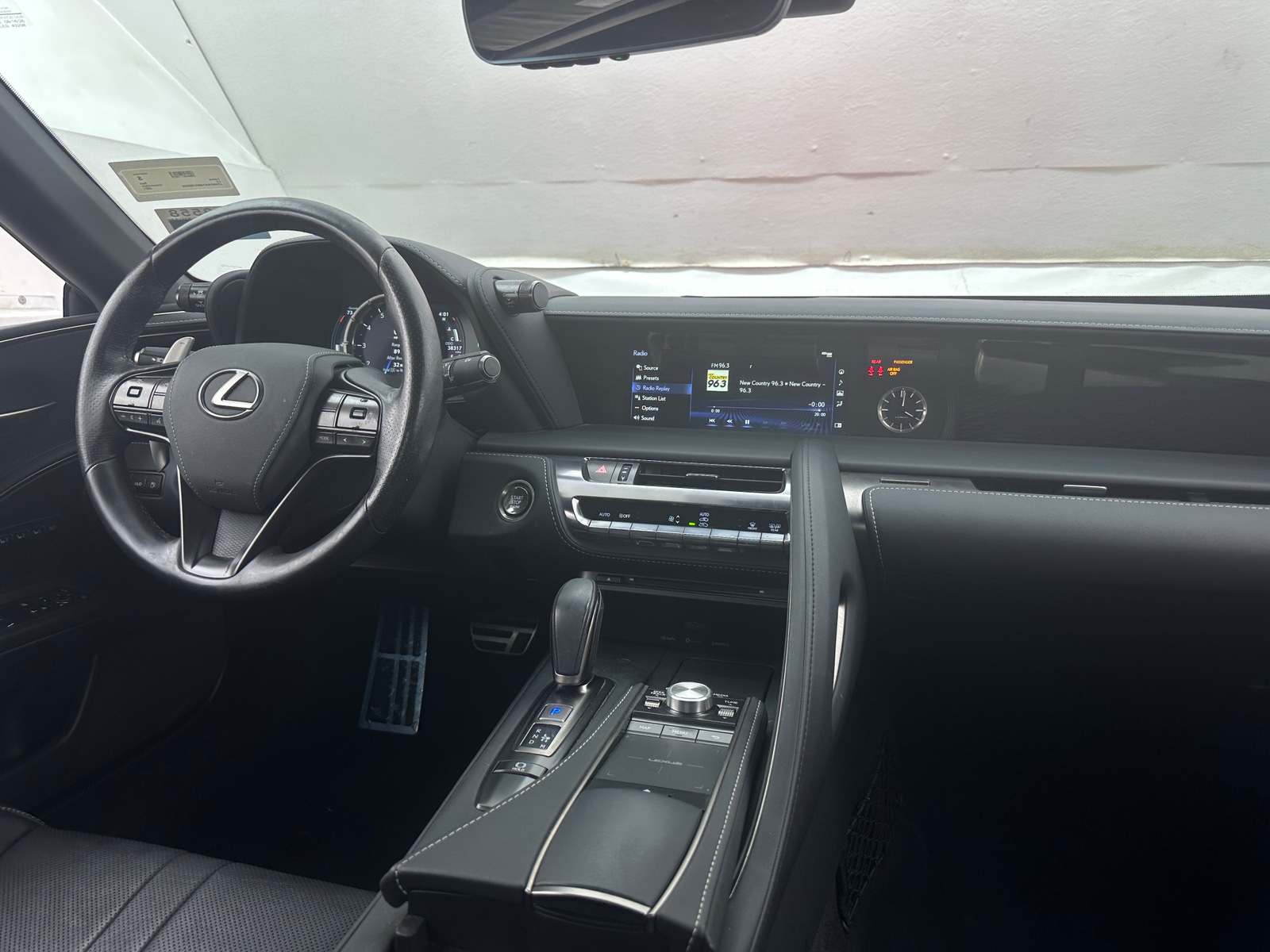 Thumbnail: 2021 Lexus LC - 2