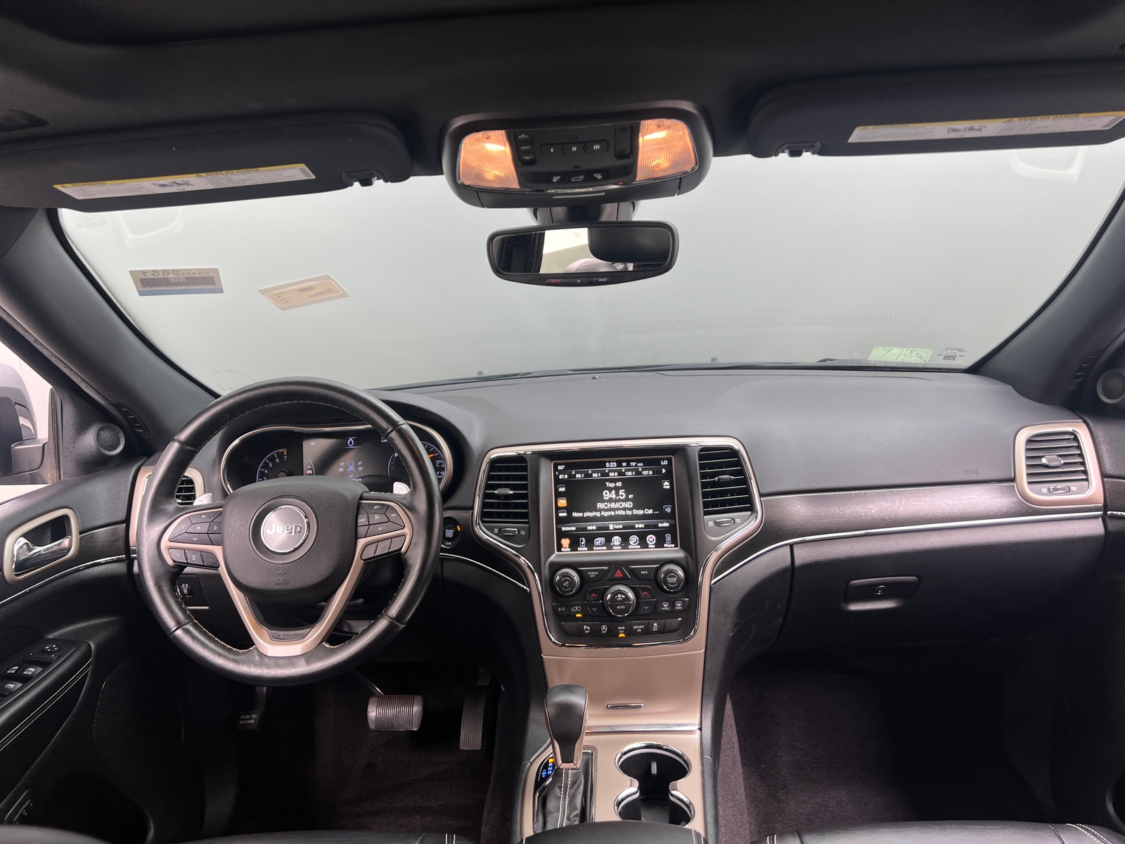 Thumbnail: 2017 Jeep Grand Cherokee - 2