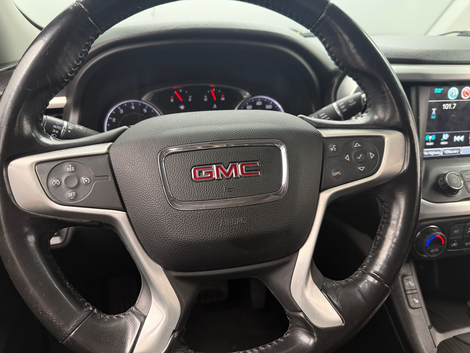 Thumbnail: 2019 GMC Acadia - 4