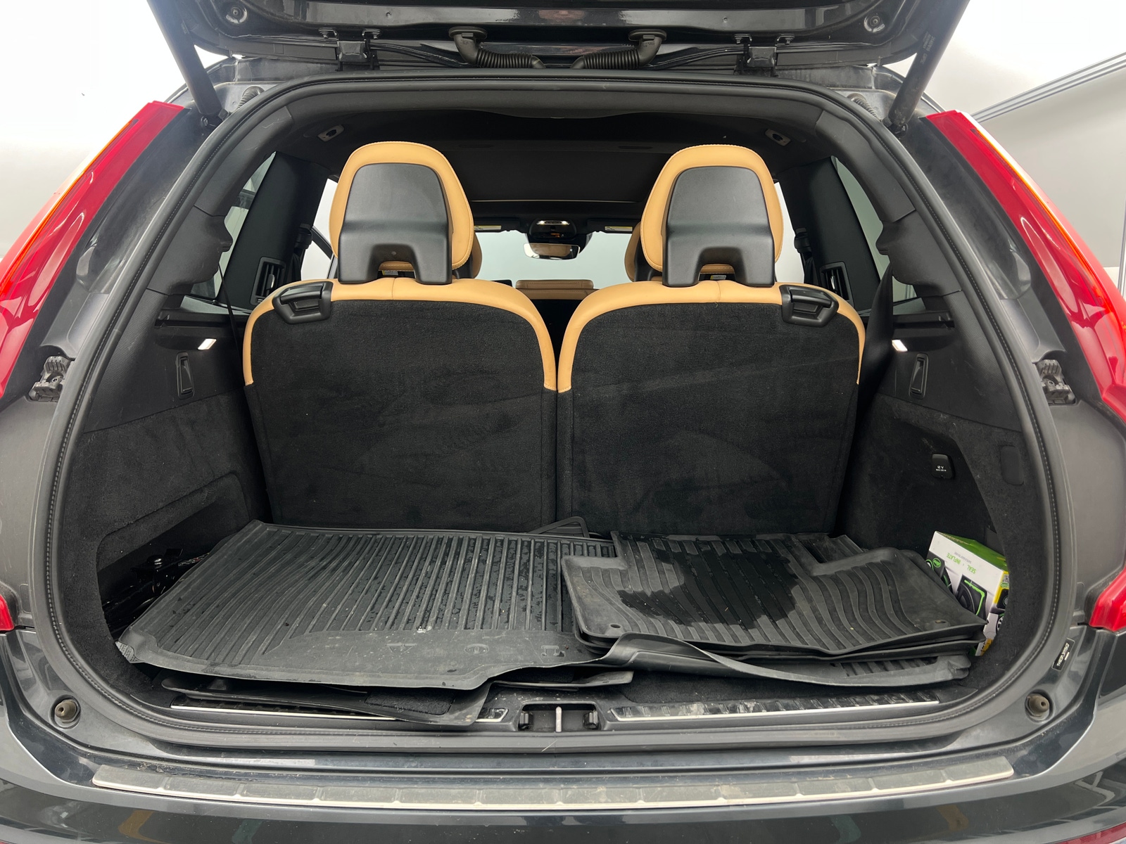 Thumbnail: 2017 Volvo XC90 - 6