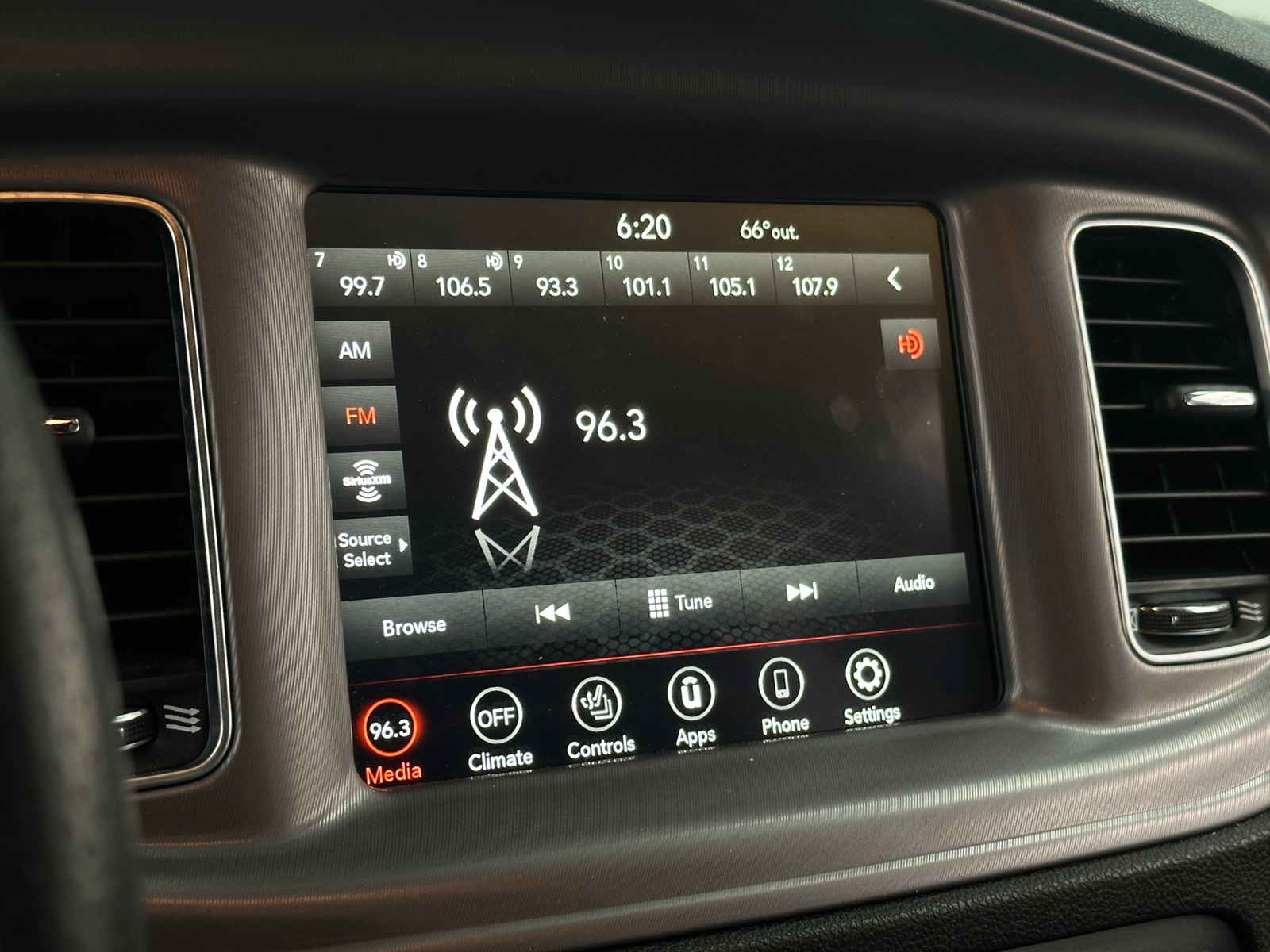 Thumbnail: 2023 Dodge Charger - 4