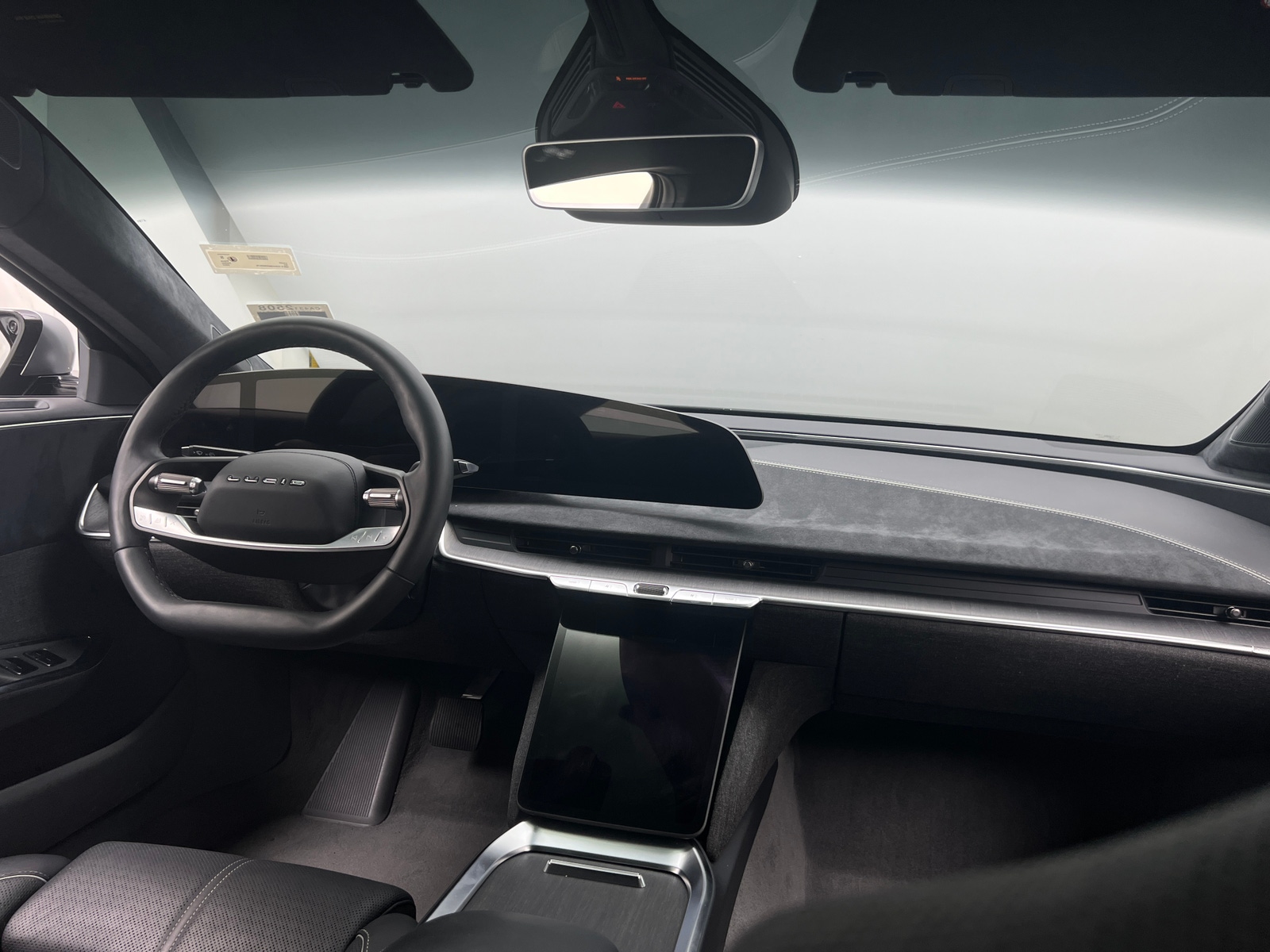 Thumbnail: 2022 Lucid Air - 2