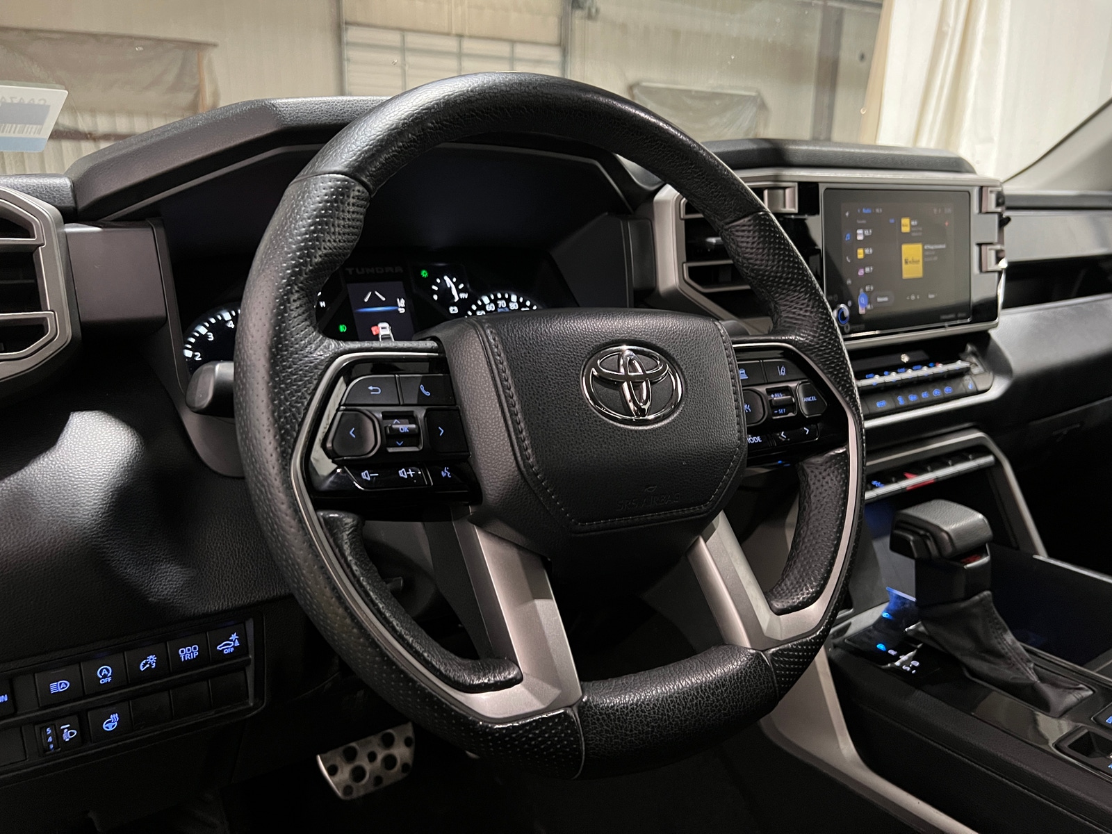 Thumbnail: 2022 Toyota Tundra - 4