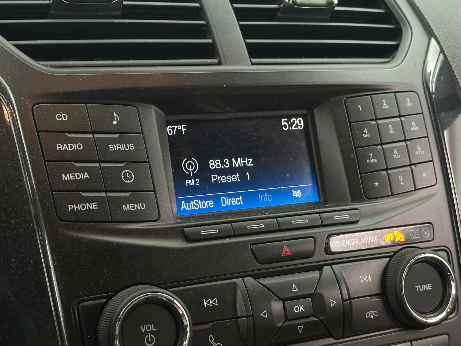 Thumbnail: 2017 Ford Explorer - 4