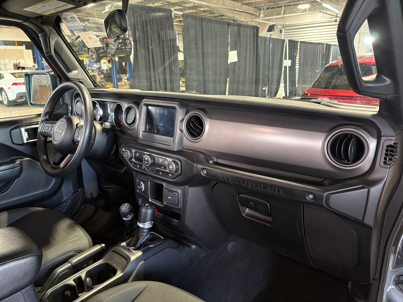 Thumbnail: 2022 Jeep Wrangler - 3