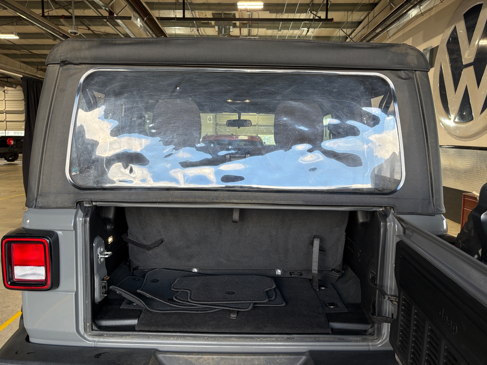 Thumbnail: 2022 Jeep Wrangler - 7