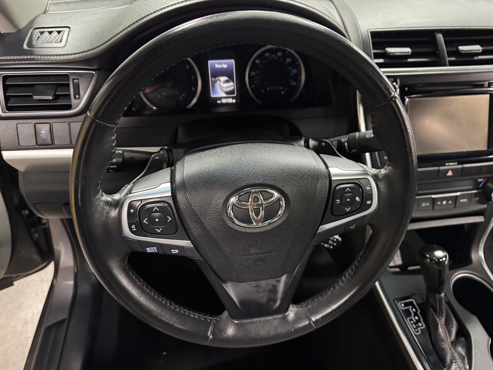 Thumbnail: 2017 Toyota Camry - 5