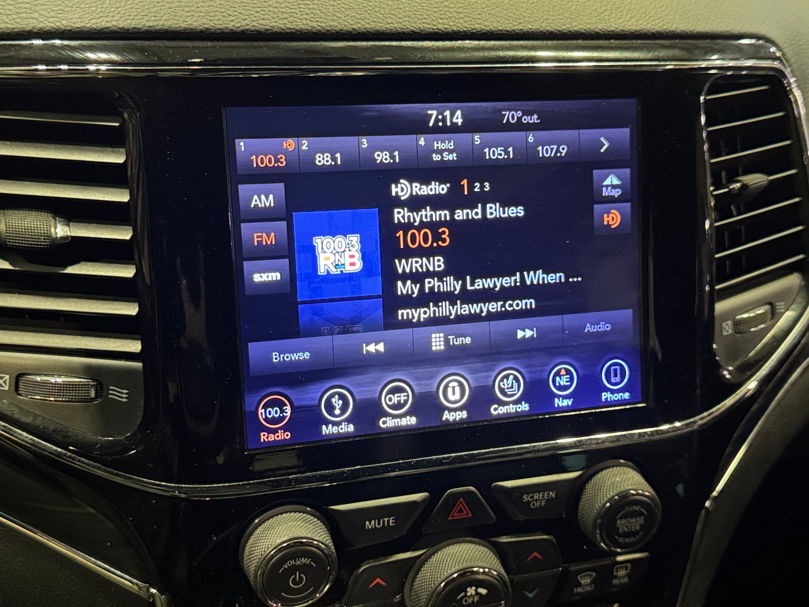 Thumbnail: 2019 Jeep Grand Cherokee - 3