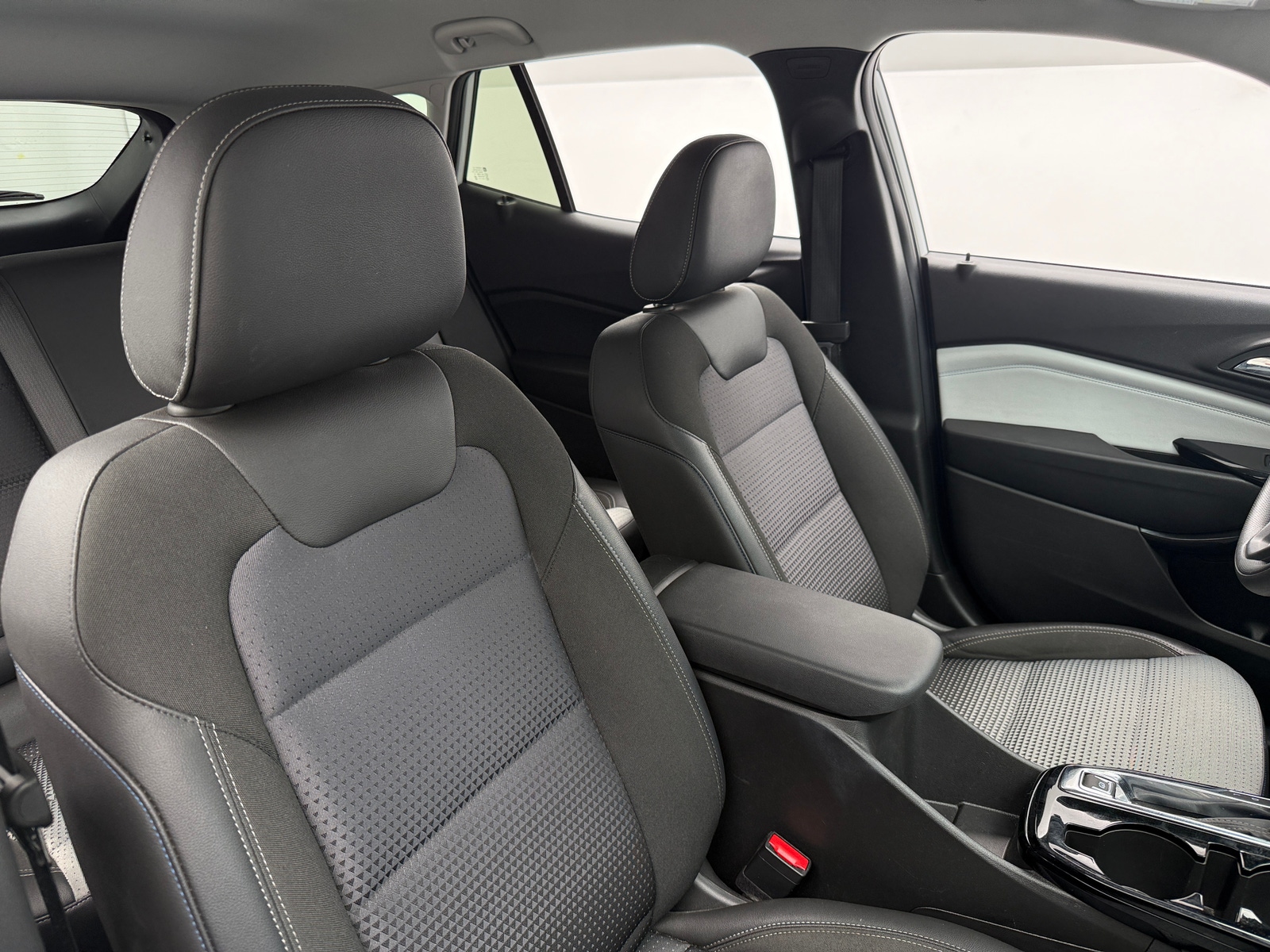 Thumbnail: 2025 Chevrolet Trax - 2